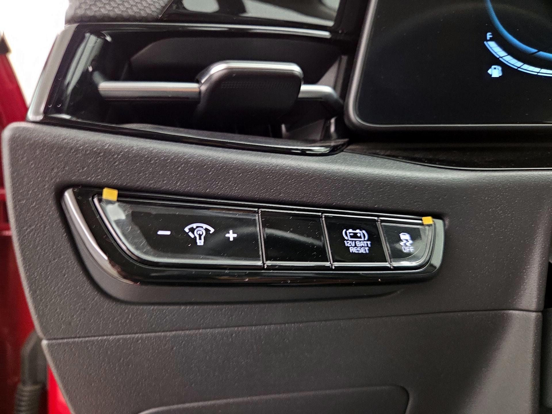 Thumbnail: 2024 Kia Niro - 13