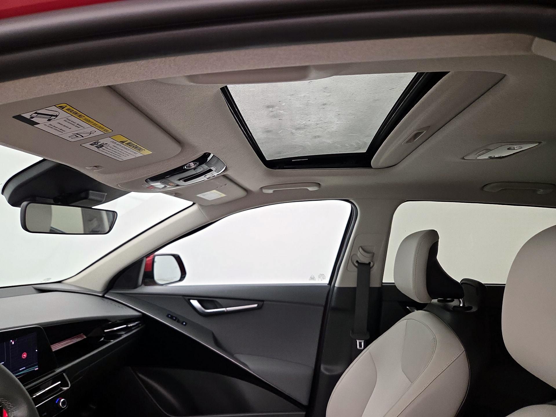 Thumbnail: 2024 Kia Niro - 20