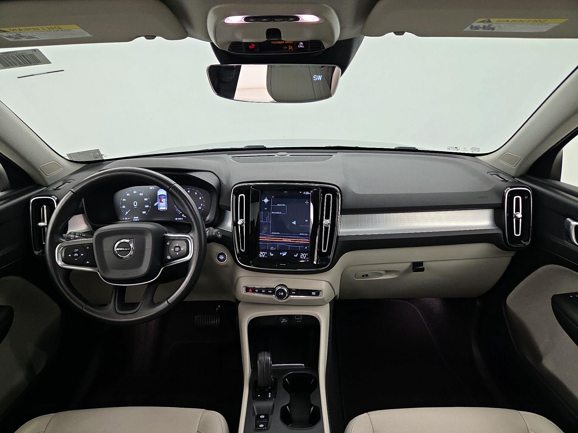 Thumbnail: 2020 Volvo XC40 - 9