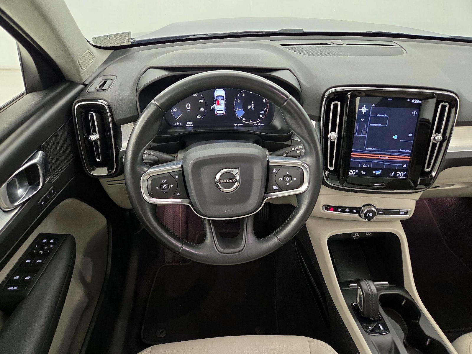 2020 Volvo XC40 Momentum - Photo 11