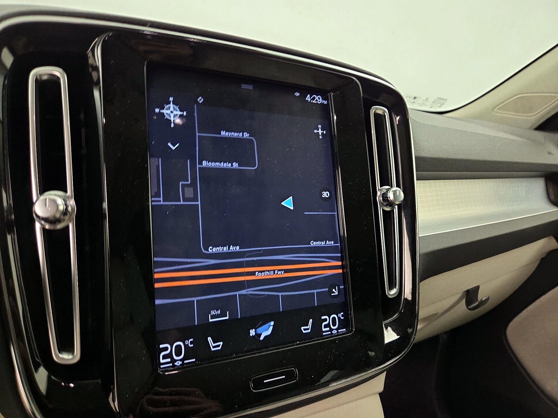 Thumbnail: 2020 Volvo XC40 - 13