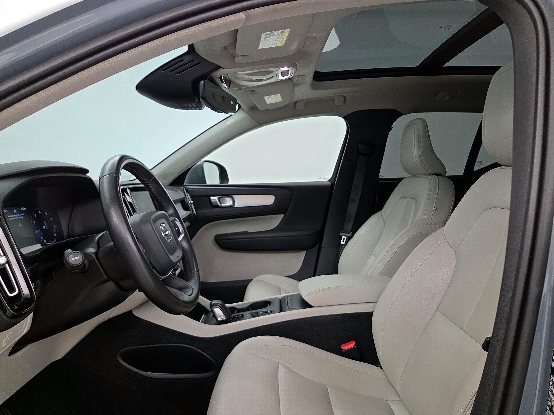 Thumbnail: 2020 Volvo XC40 - 19