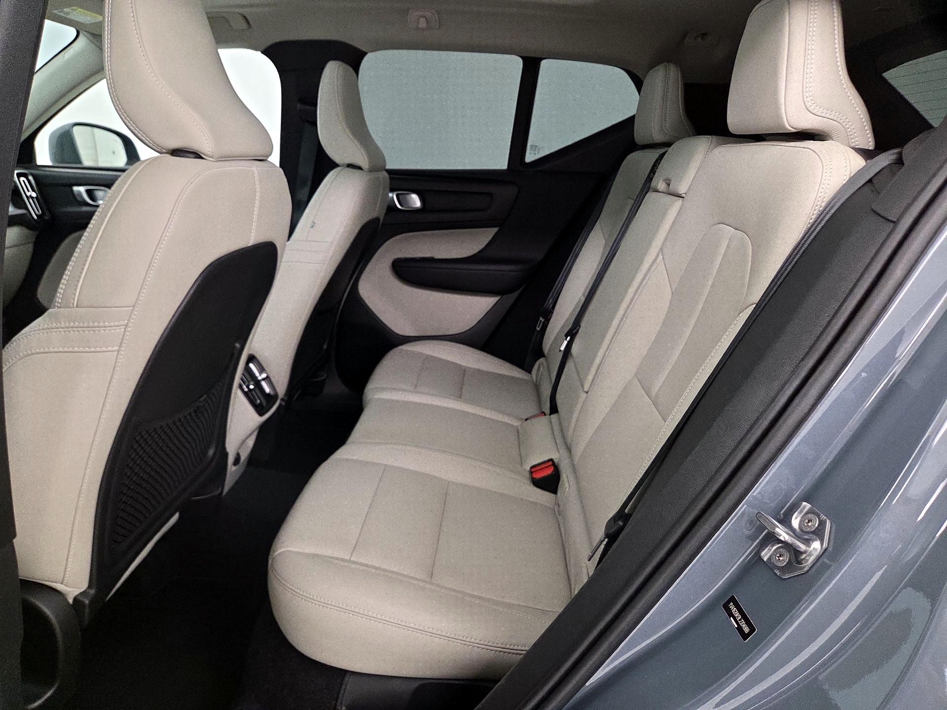 Thumbnail: 2020 Volvo XC40 - 20