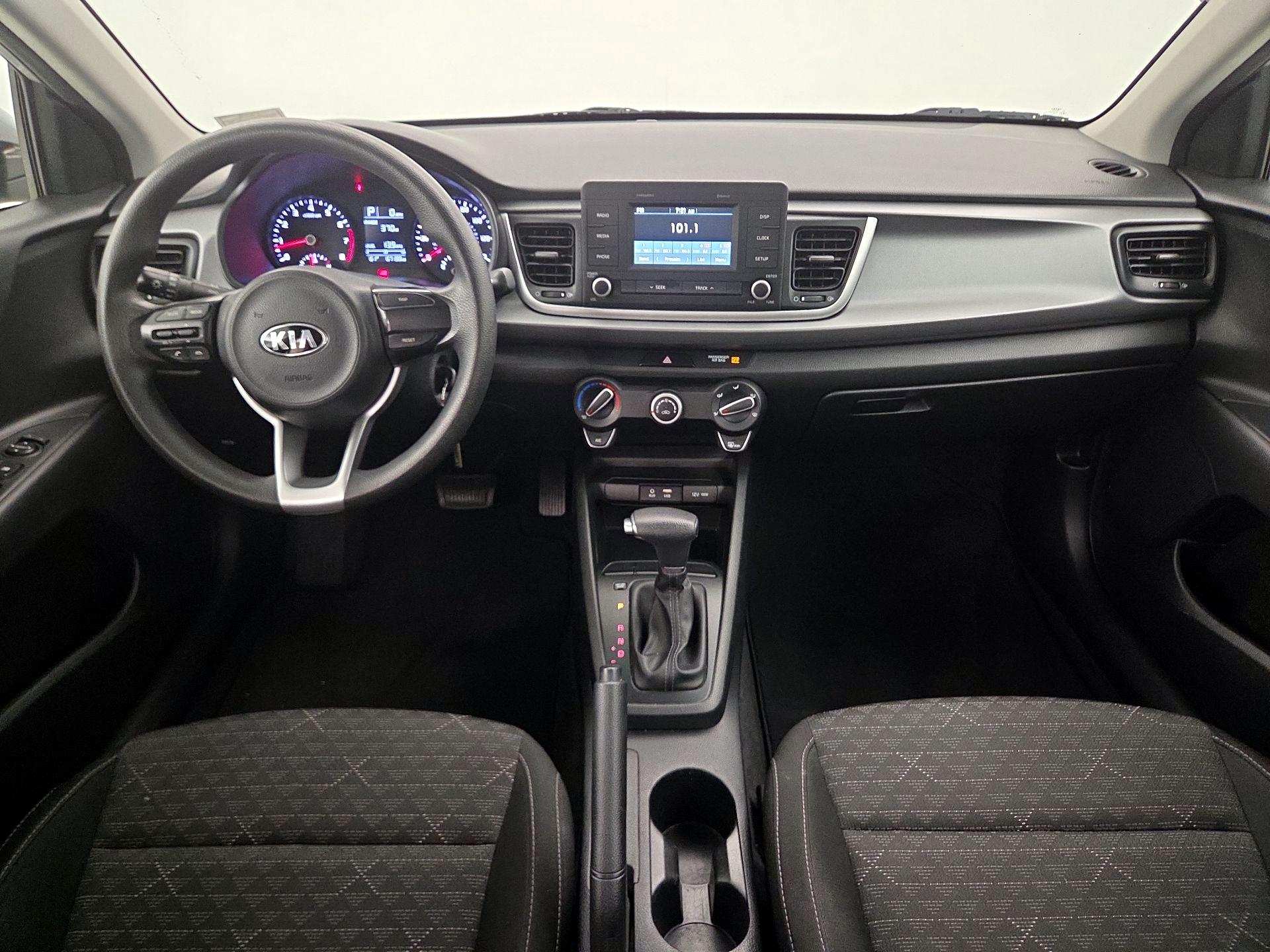 Thumbnail: 2019 Kia Rio - 9