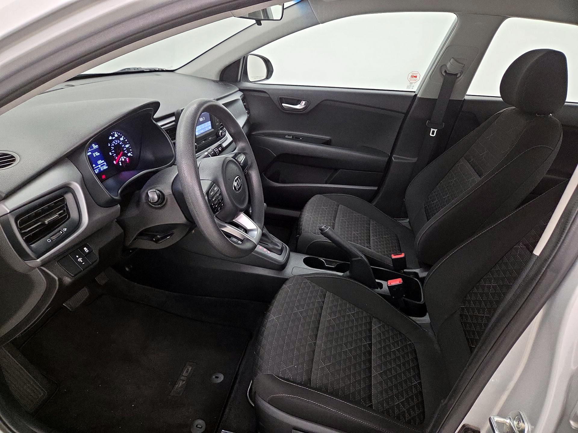 Thumbnail: 2019 Kia Rio - 11