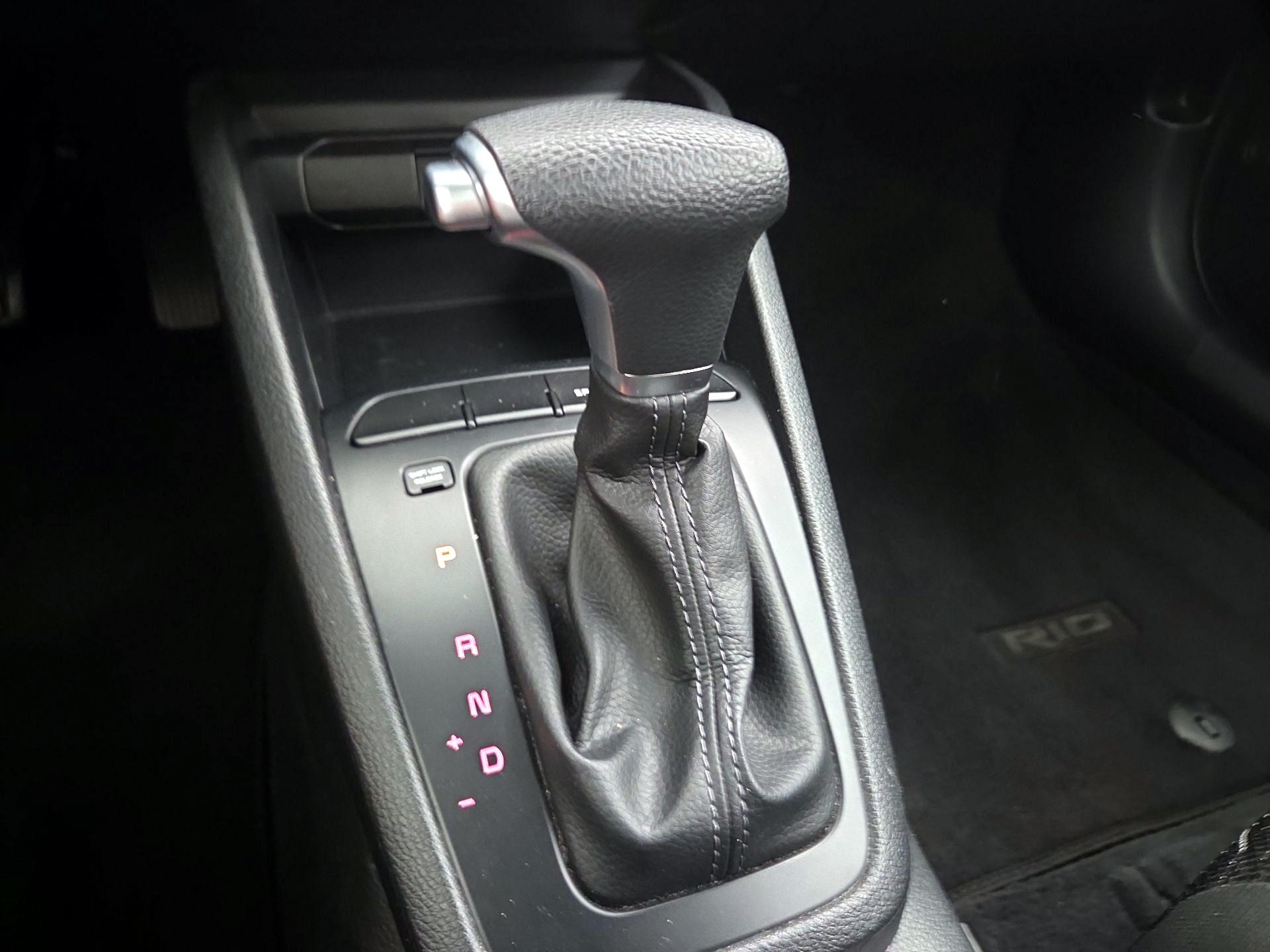 Thumbnail: 2019 Kia Rio - 17