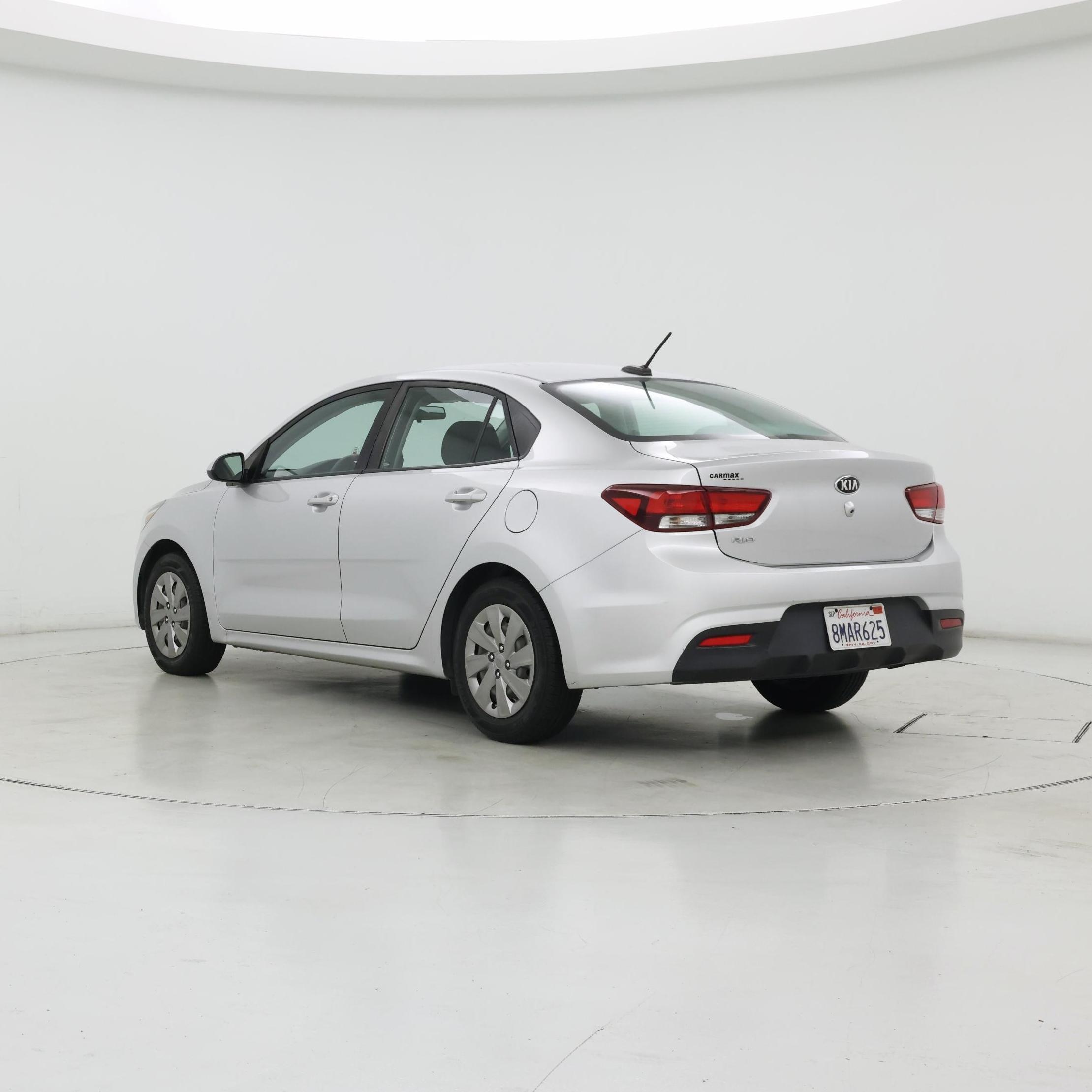 Thumbnail: 2019 Kia Rio - 2