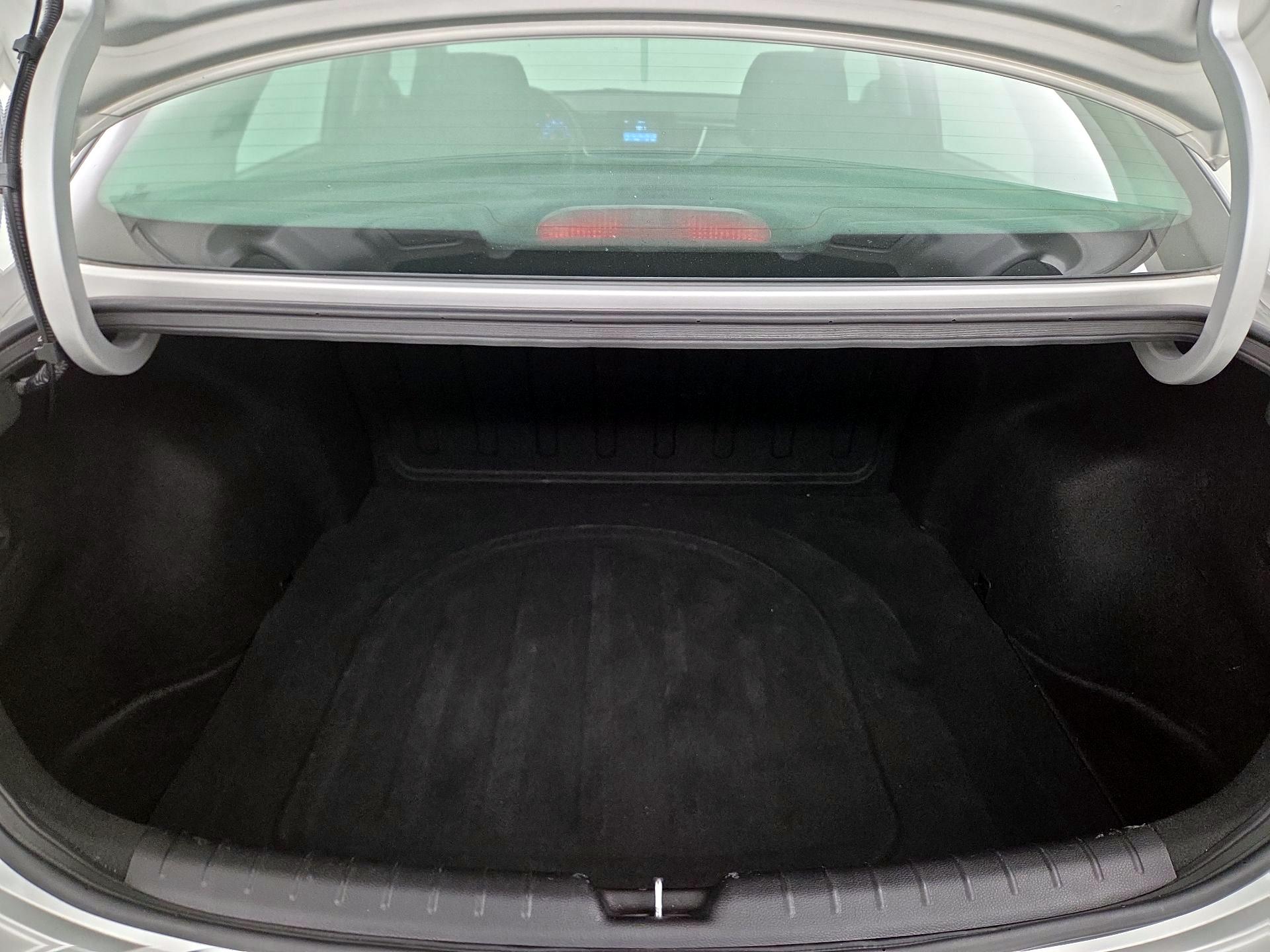 Thumbnail: 2019 Kia Rio - 20