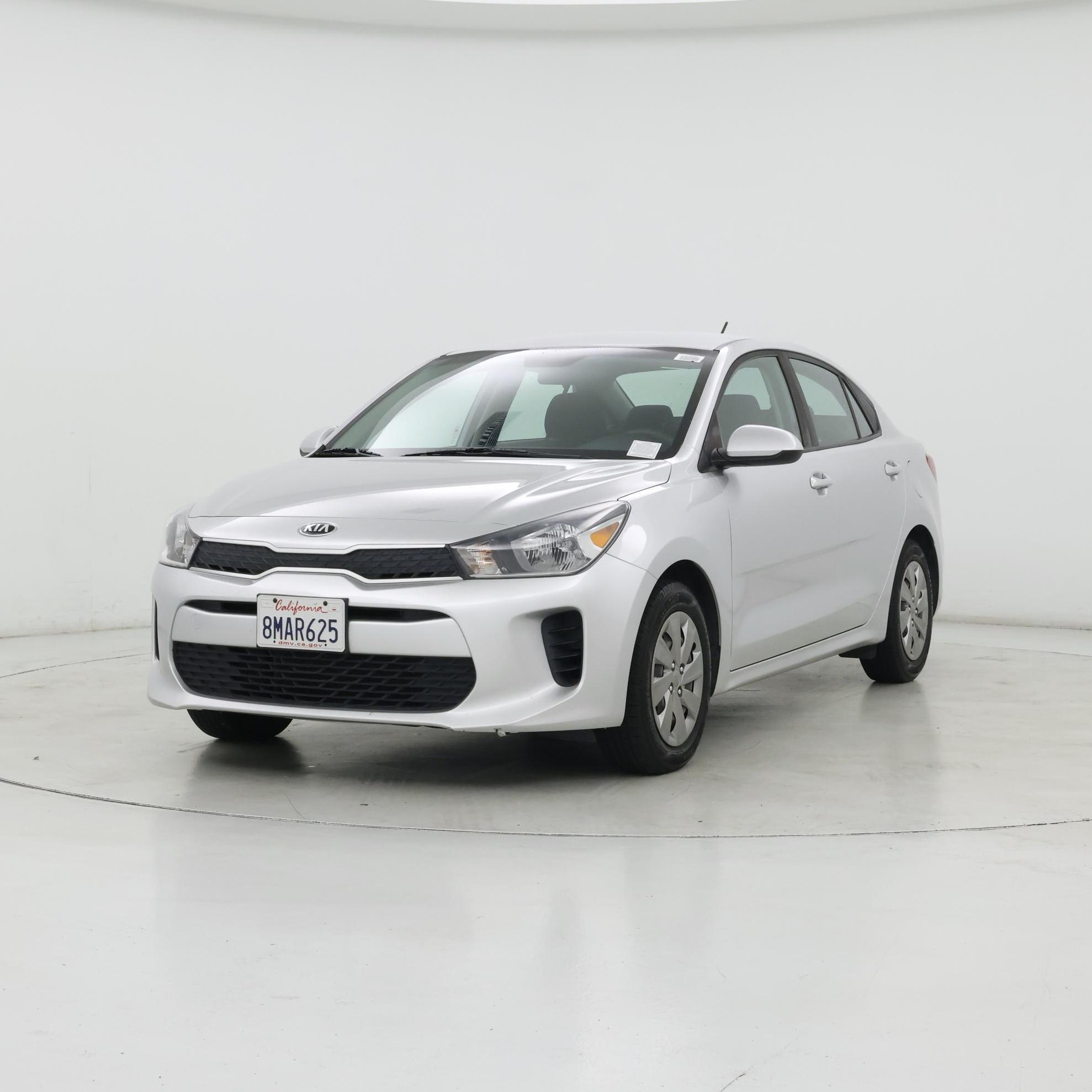 Thumbnail: 2019 Kia Rio - 4