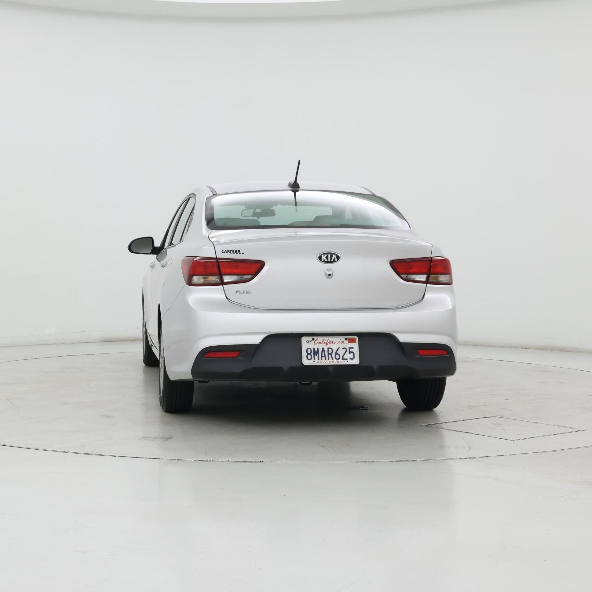 Thumbnail: 2019 Kia Rio - 6