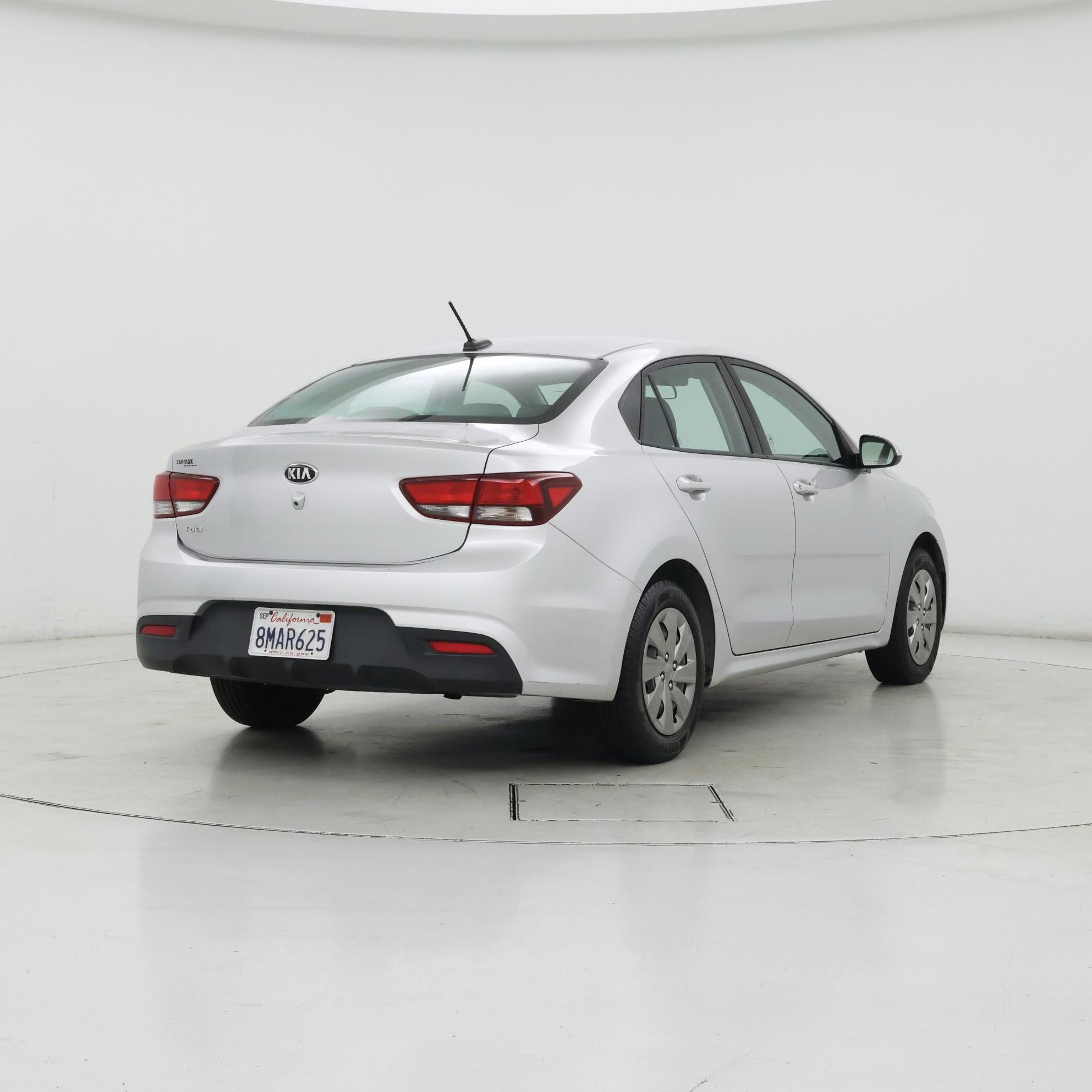 Thumbnail: 2019 Kia Rio - 8