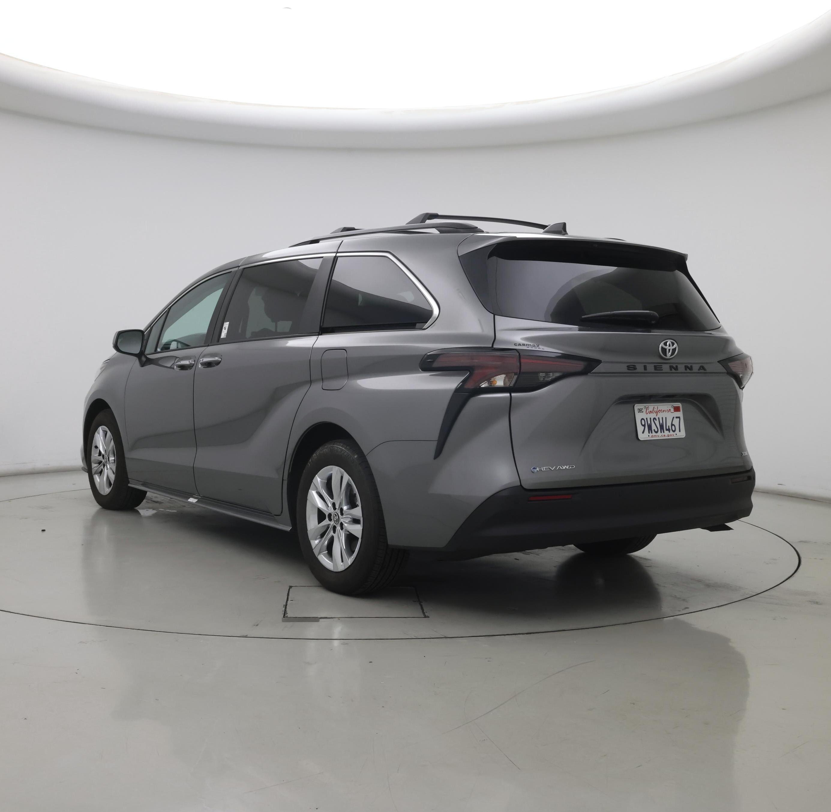 Thumbnail: 2026 Toyota Sienna - 2