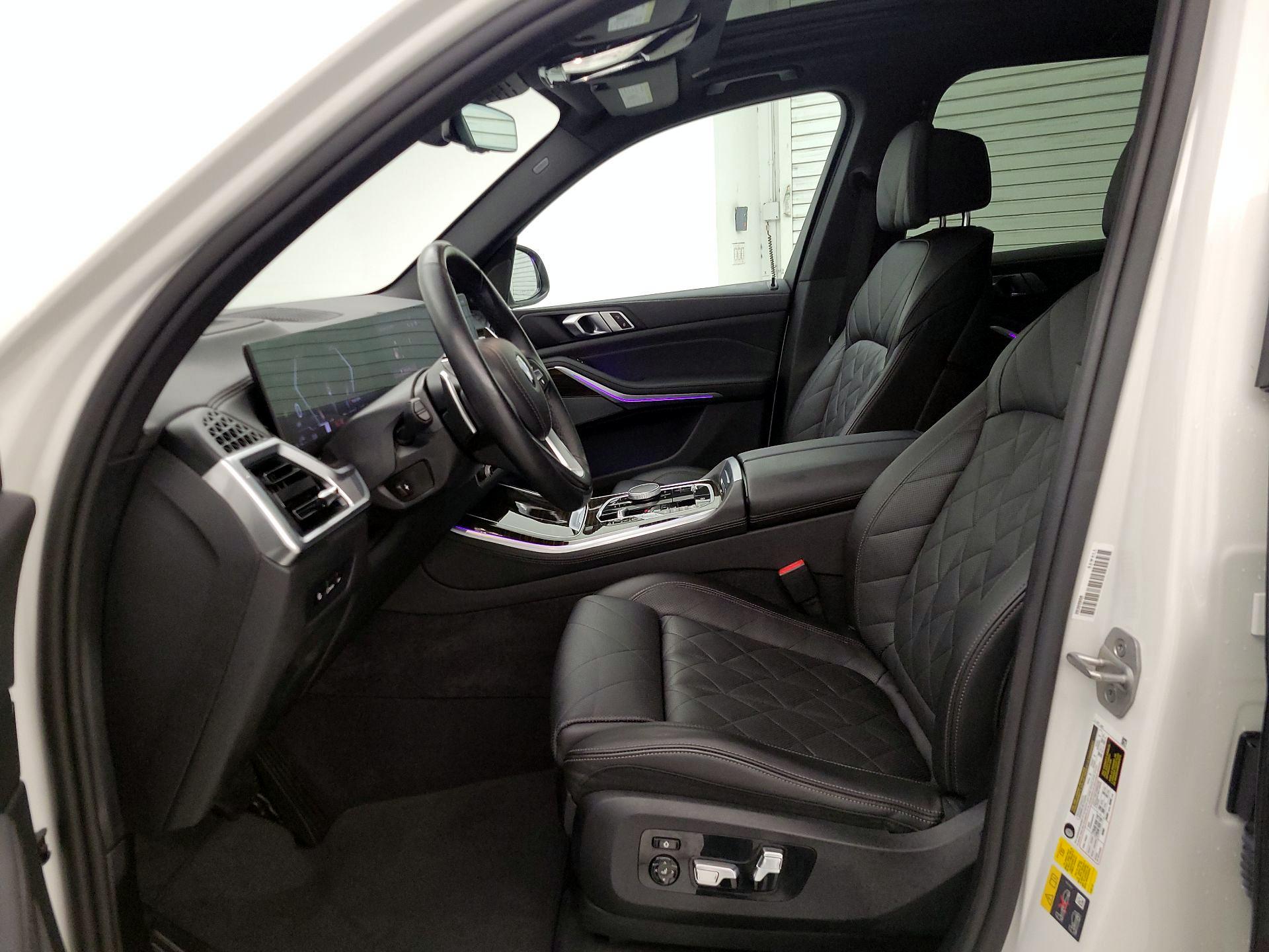 Thumbnail: 2024 BMW X5 - 11