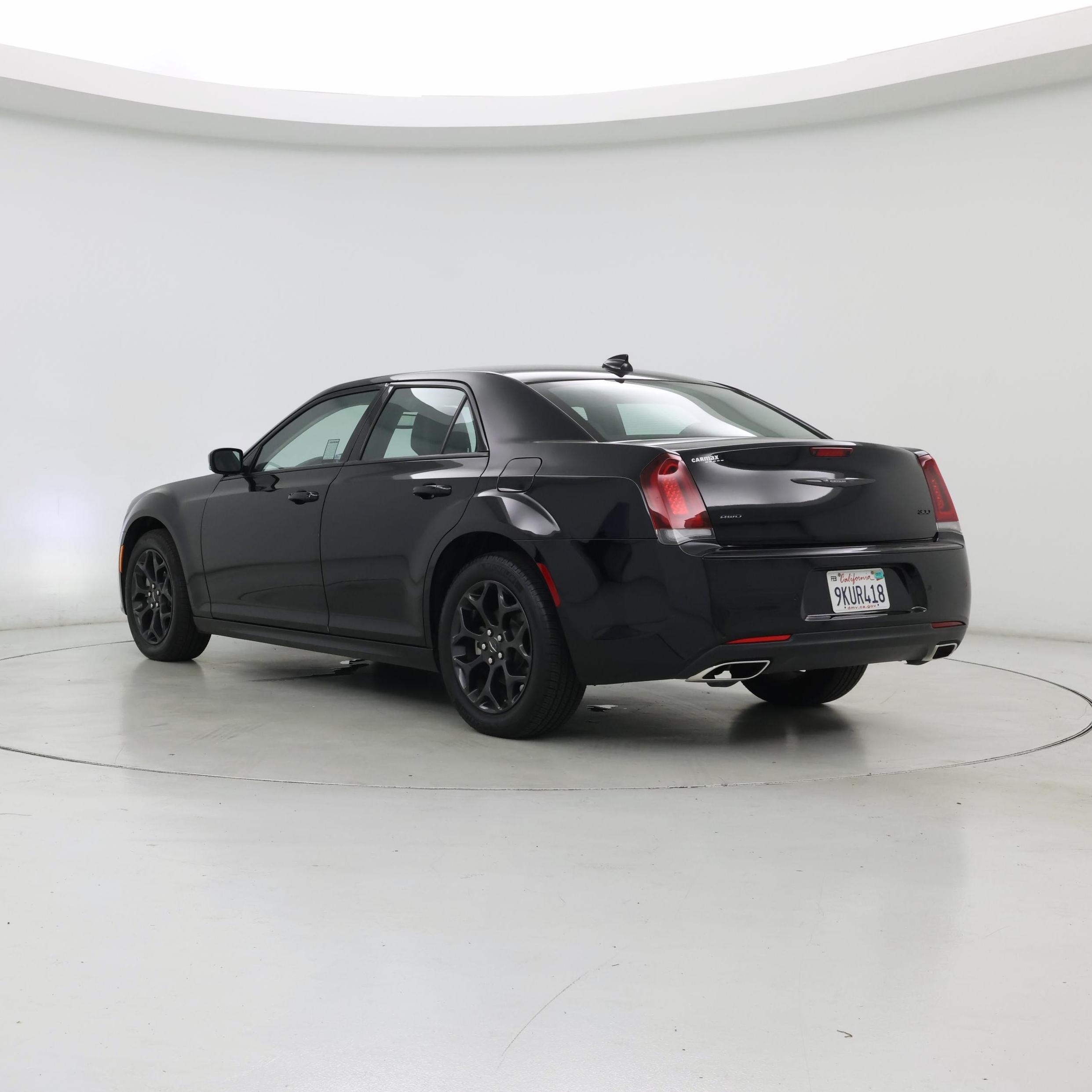 Thumbnail: 2023 Chrysler 300 - 2