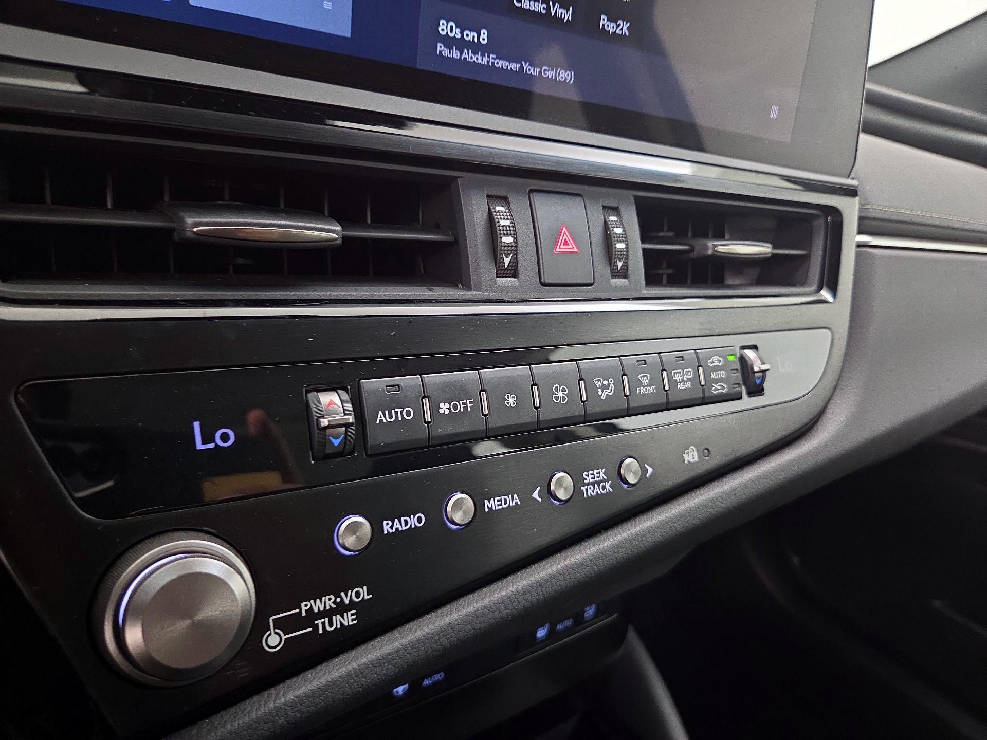 Thumbnail: 2023 Lexus ES - 16