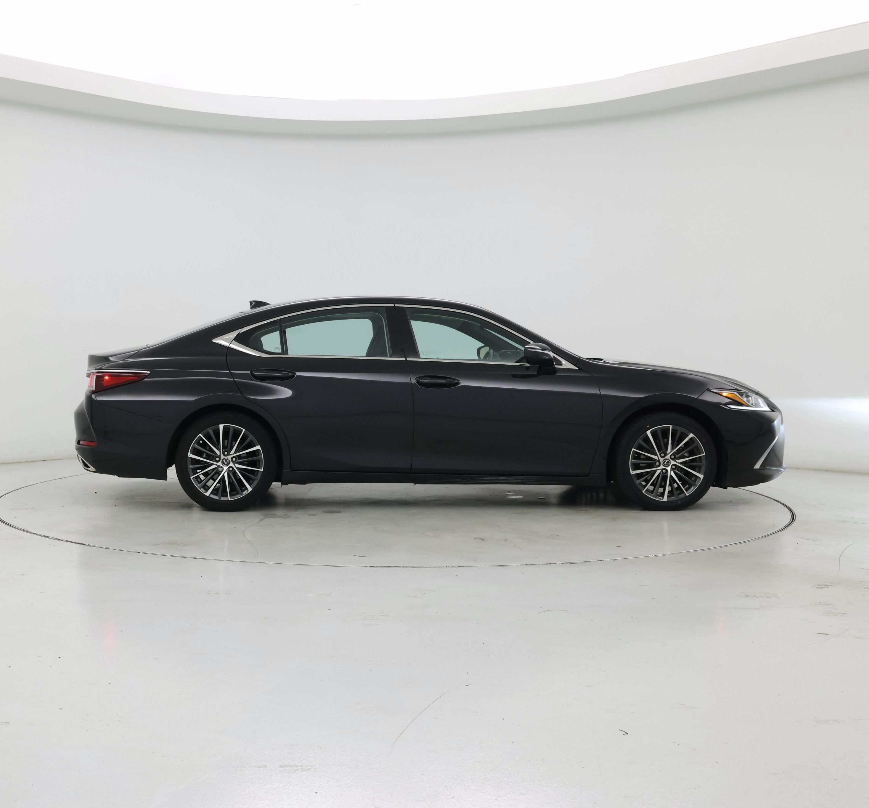 Thumbnail: 2023 Lexus ES - 7