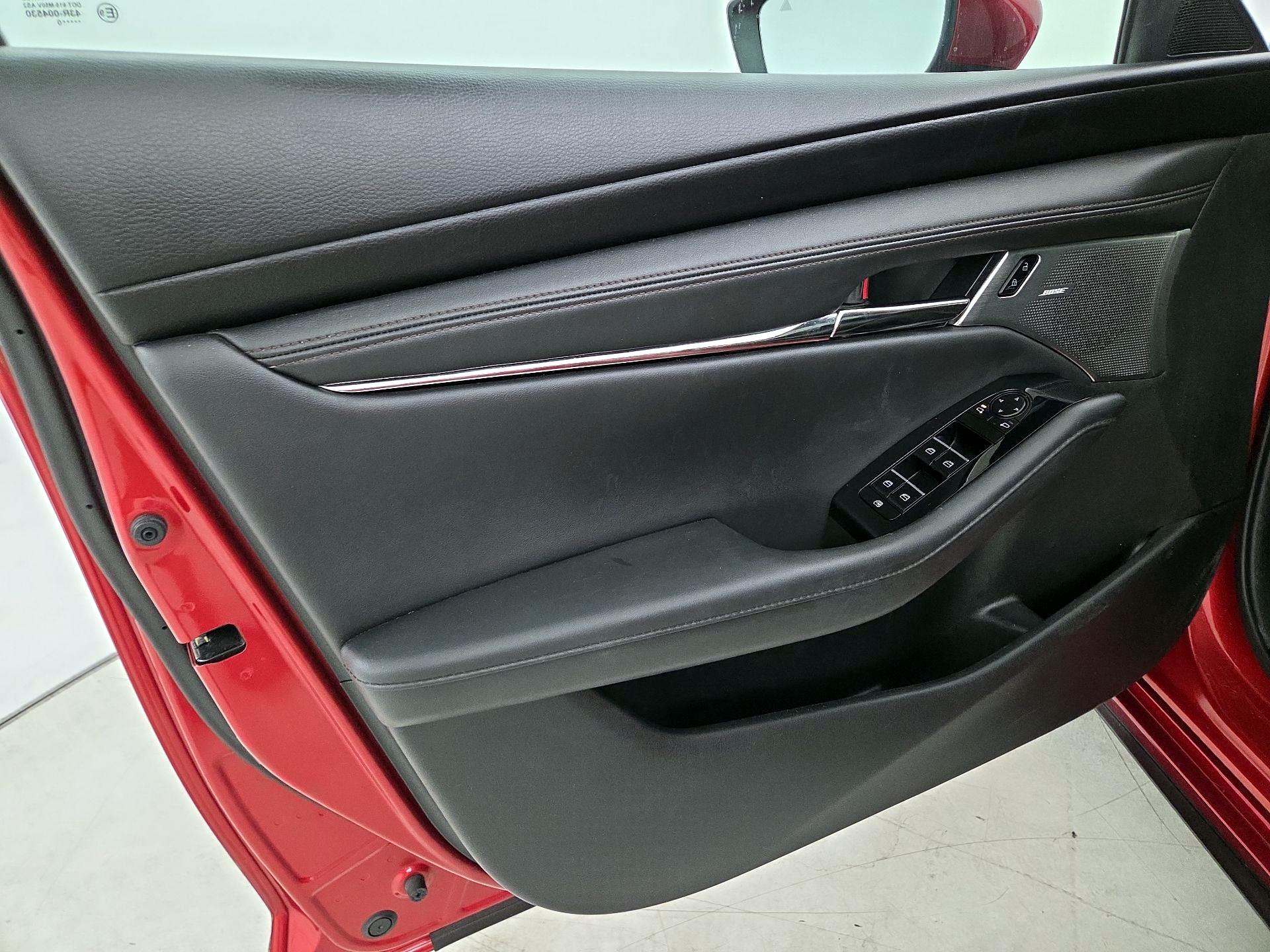 Thumbnail: 2021 Mazda Mazda3 - 12