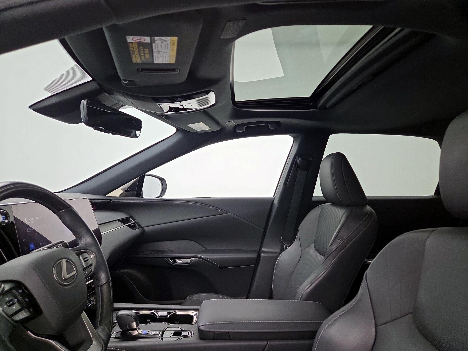 Thumbnail: 2023 Lexus RX - 19