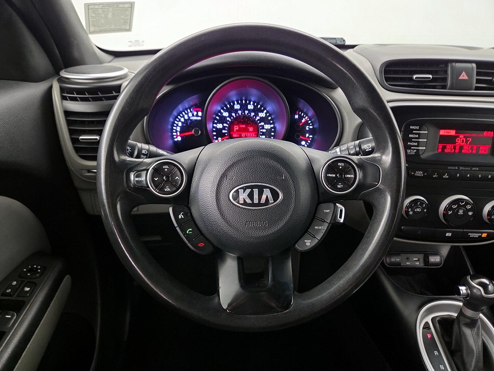 Thumbnail: 2016 Kia Soul - 10
