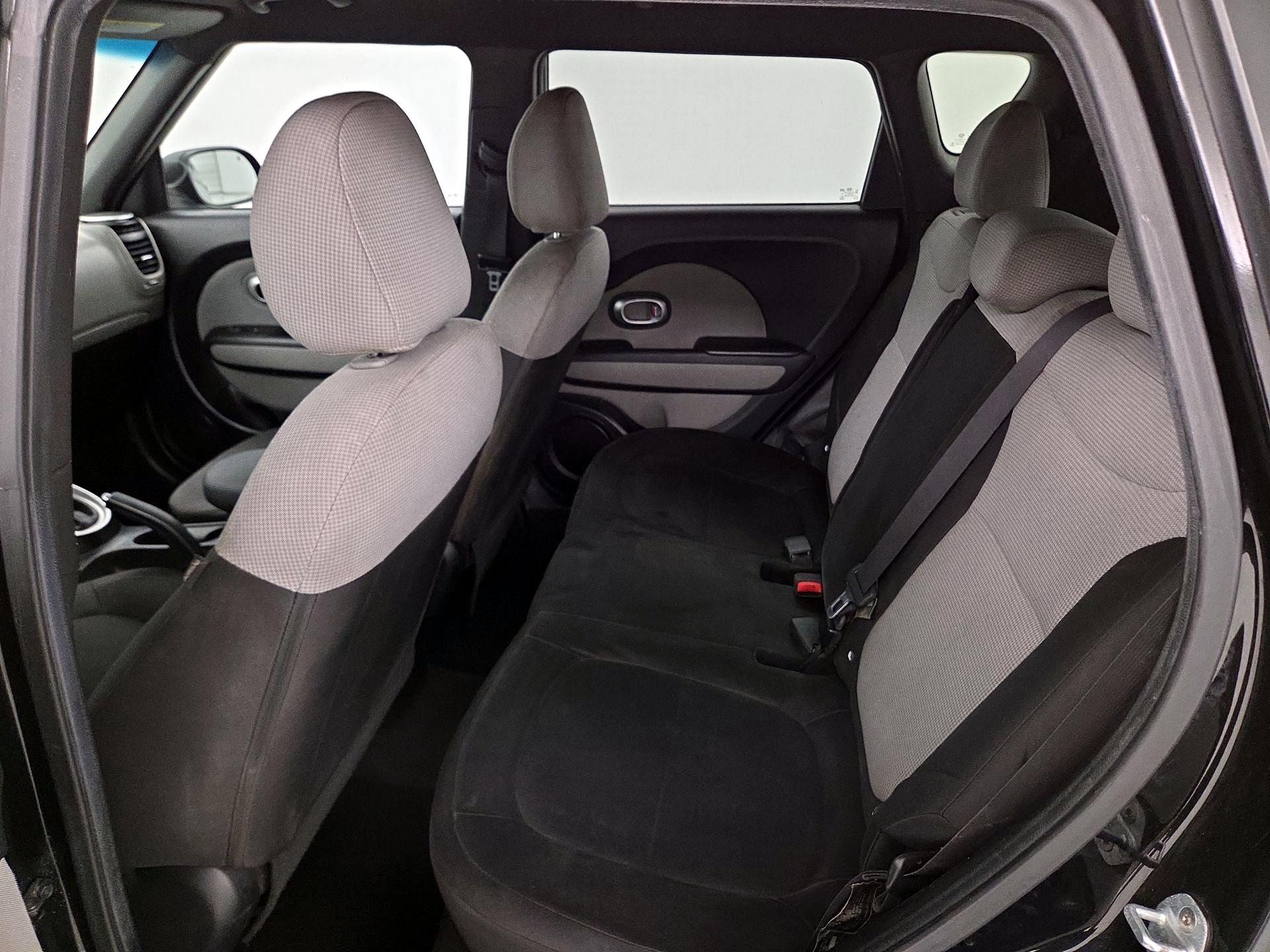 Thumbnail: 2016 Kia Soul - 18