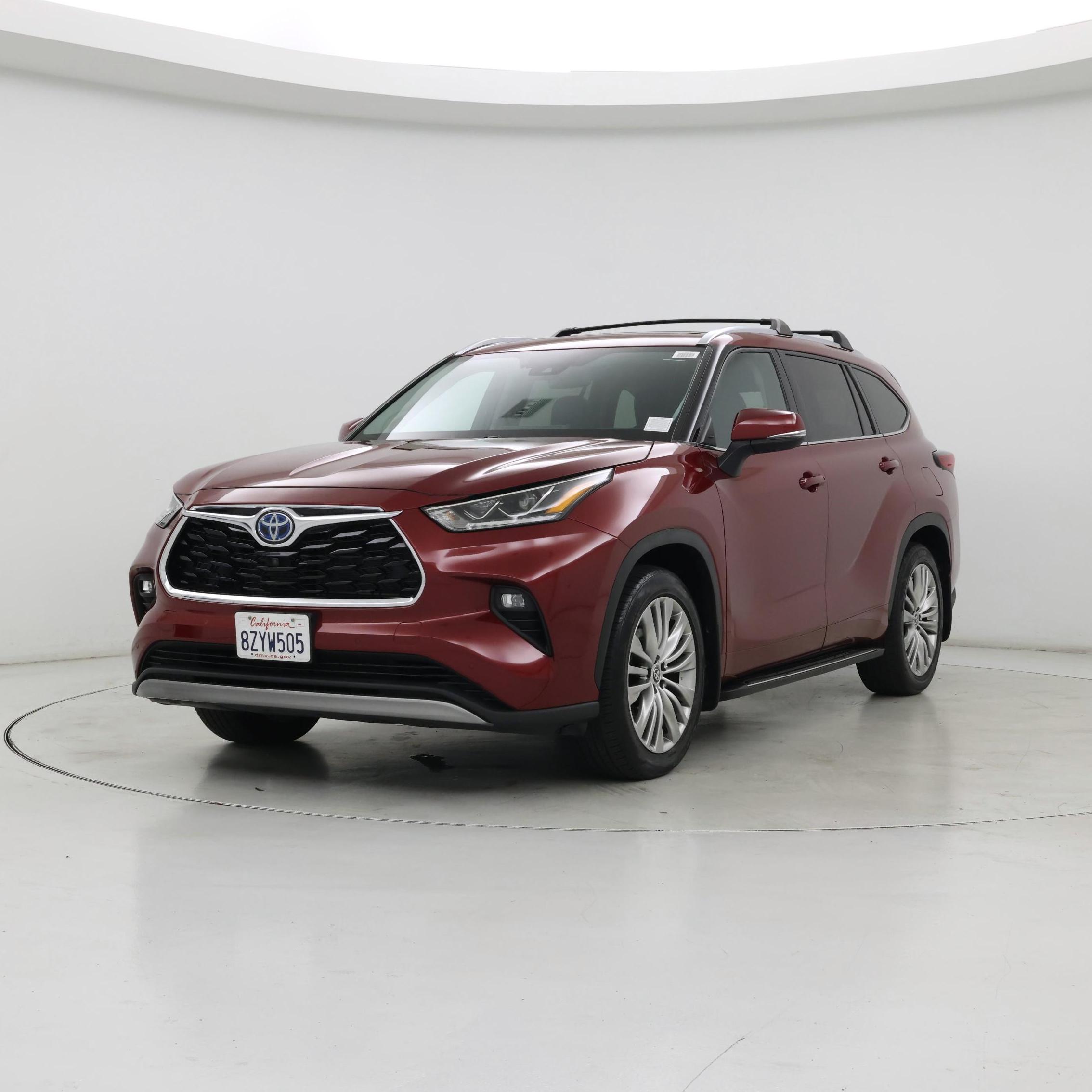 Thumbnail: 2022 Toyota Highlander - 4