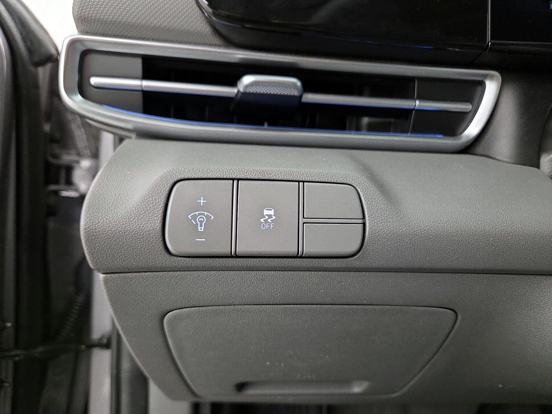 Thumbnail: 2024 Hyundai Elantra - 13