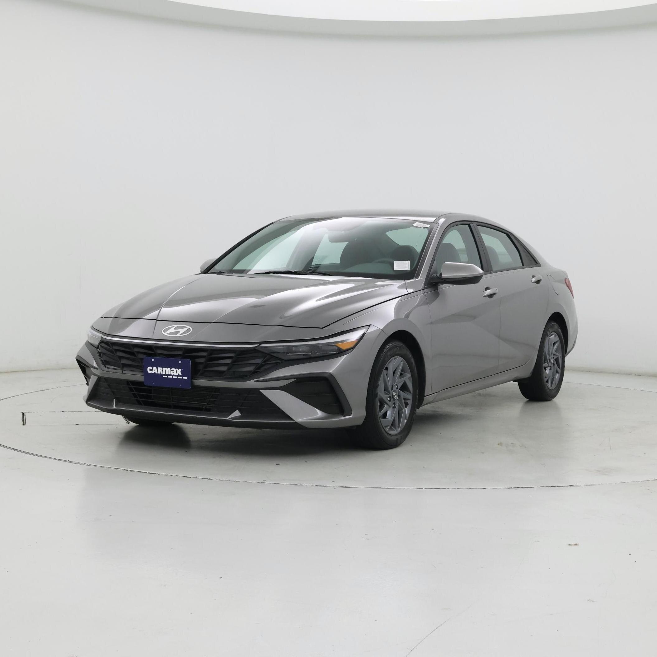 Thumbnail: 2024 Hyundai Elantra - 4