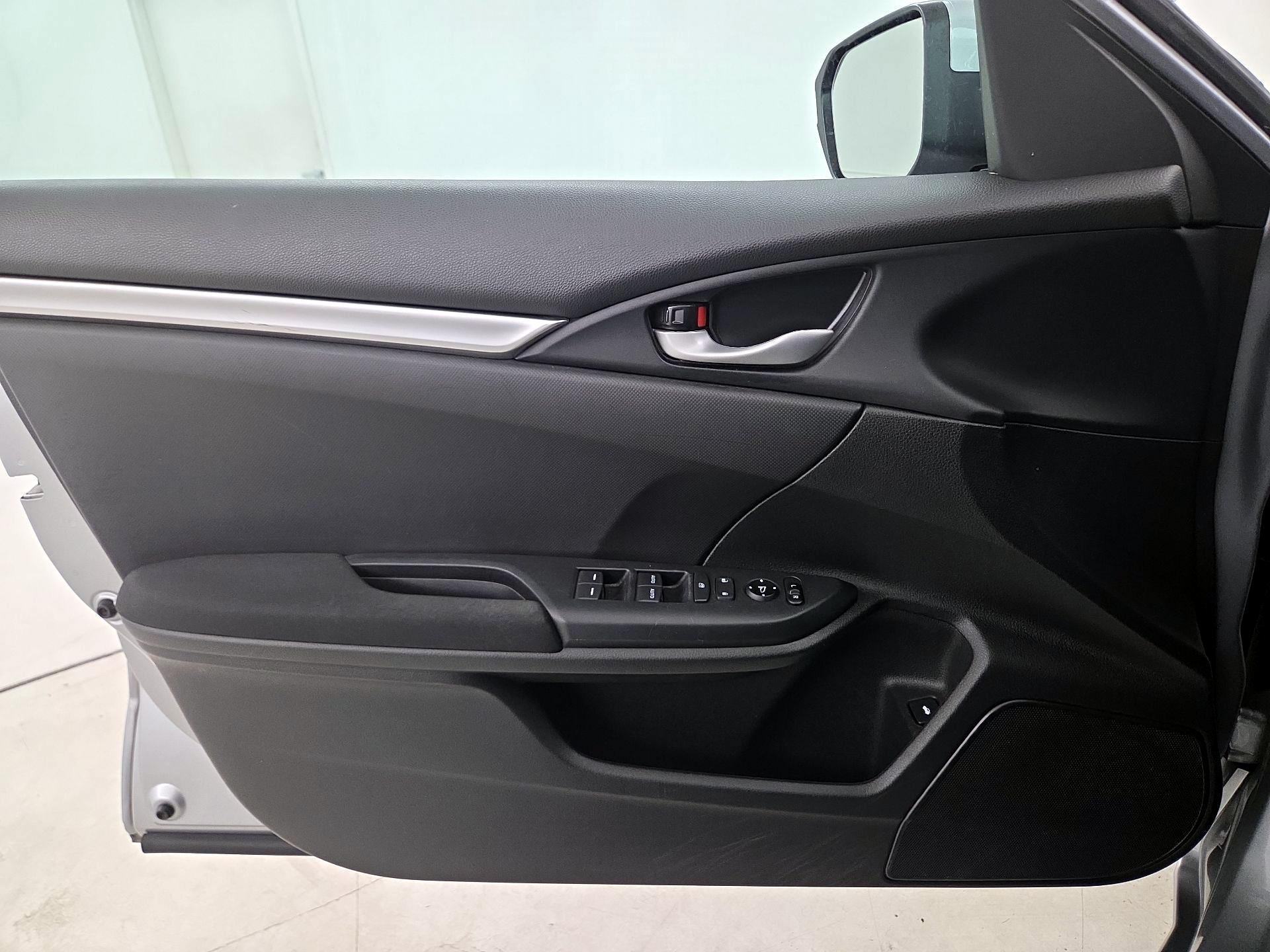Thumbnail: 2020 Honda Civic - 12