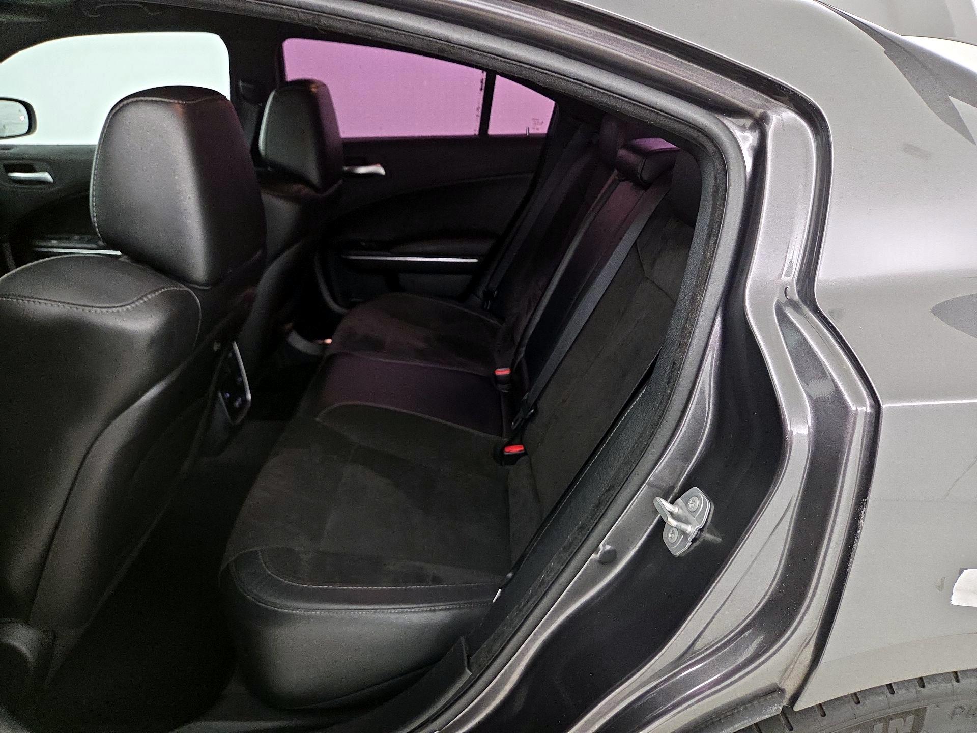 Thumbnail: 2016 Dodge Charger - 20