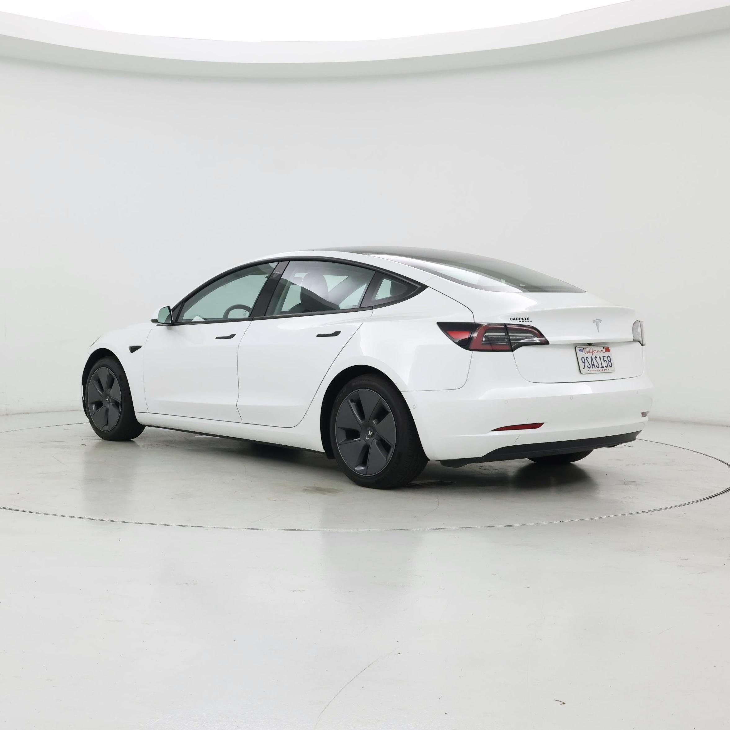 Thumbnail: 2021 Tesla Model 3 - 2