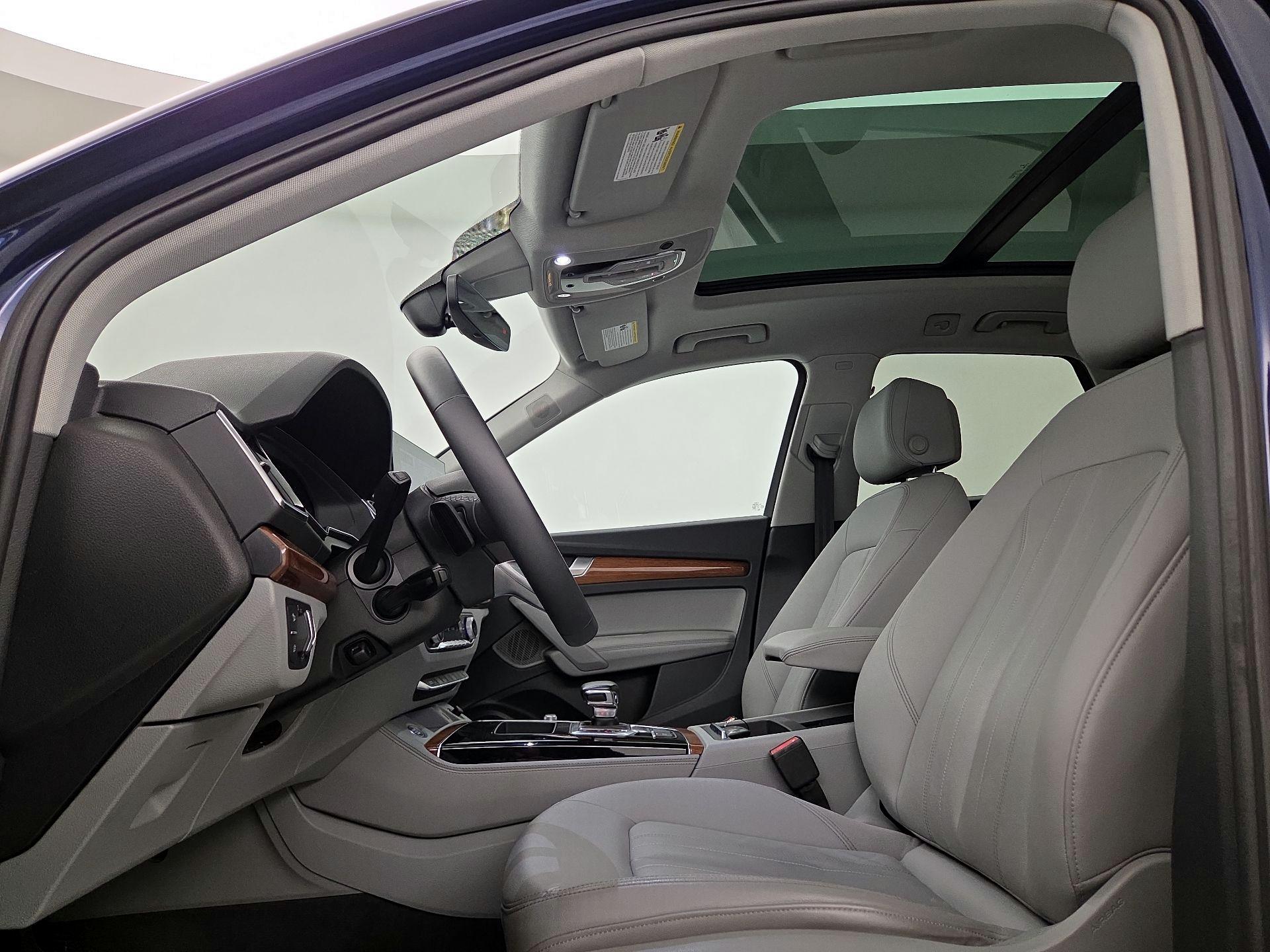 Thumbnail: 2022 Audi Q5 - 20