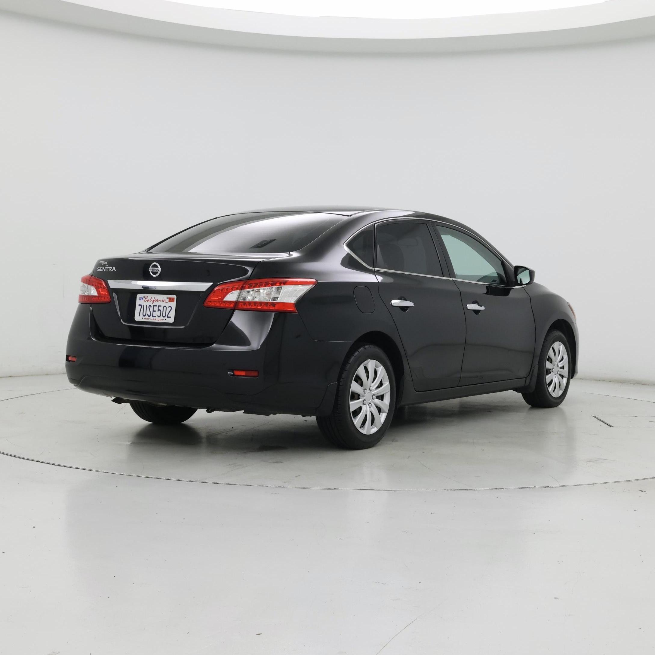 Thumbnail: 2015 Nissan Sentra - 8