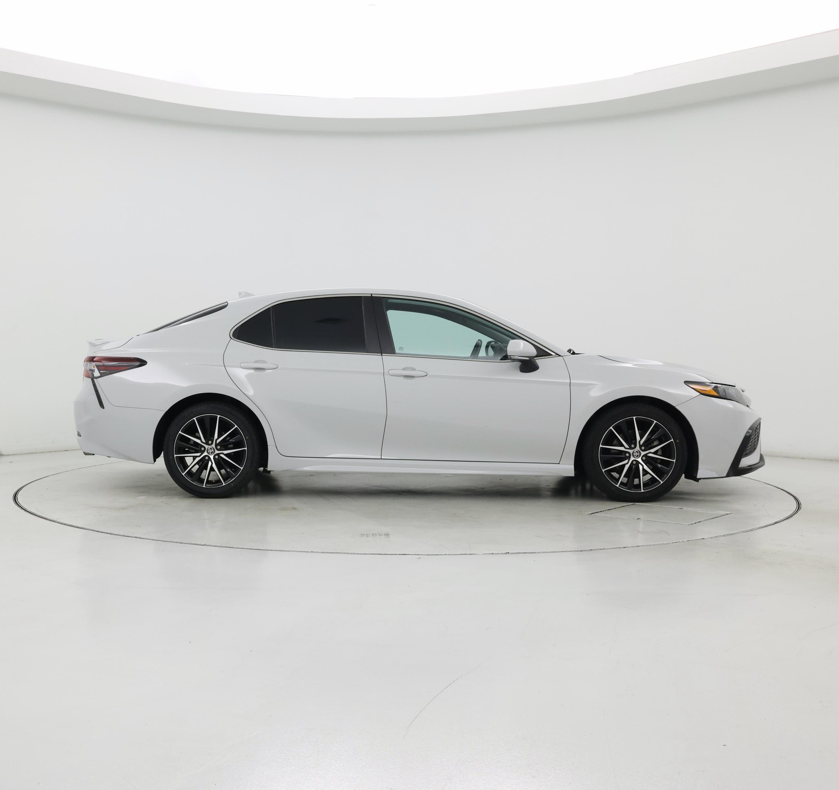 Thumbnail: 2022 Toyota Camry - 7