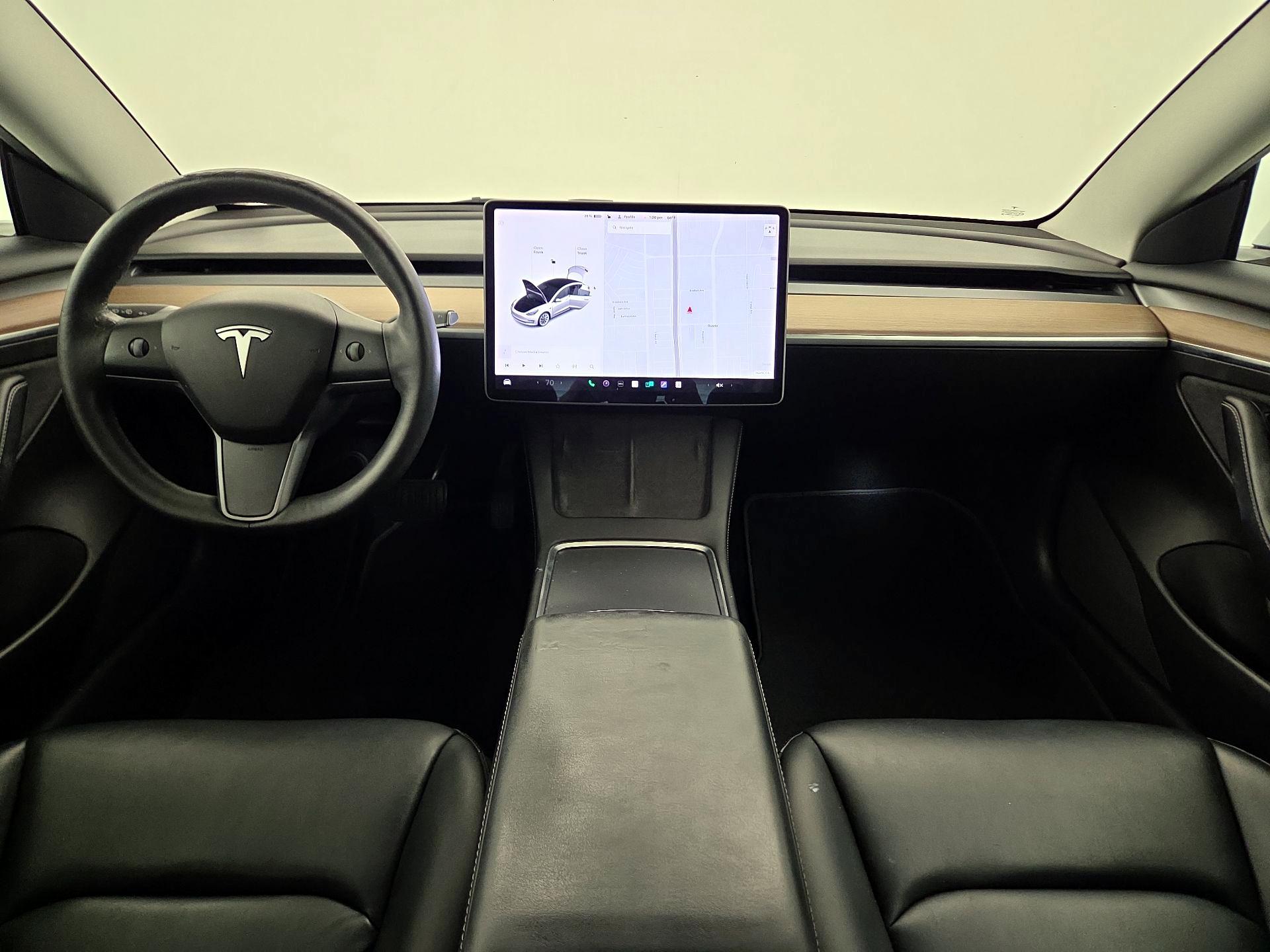 Thumbnail: 2021 Tesla Model 3 - 9