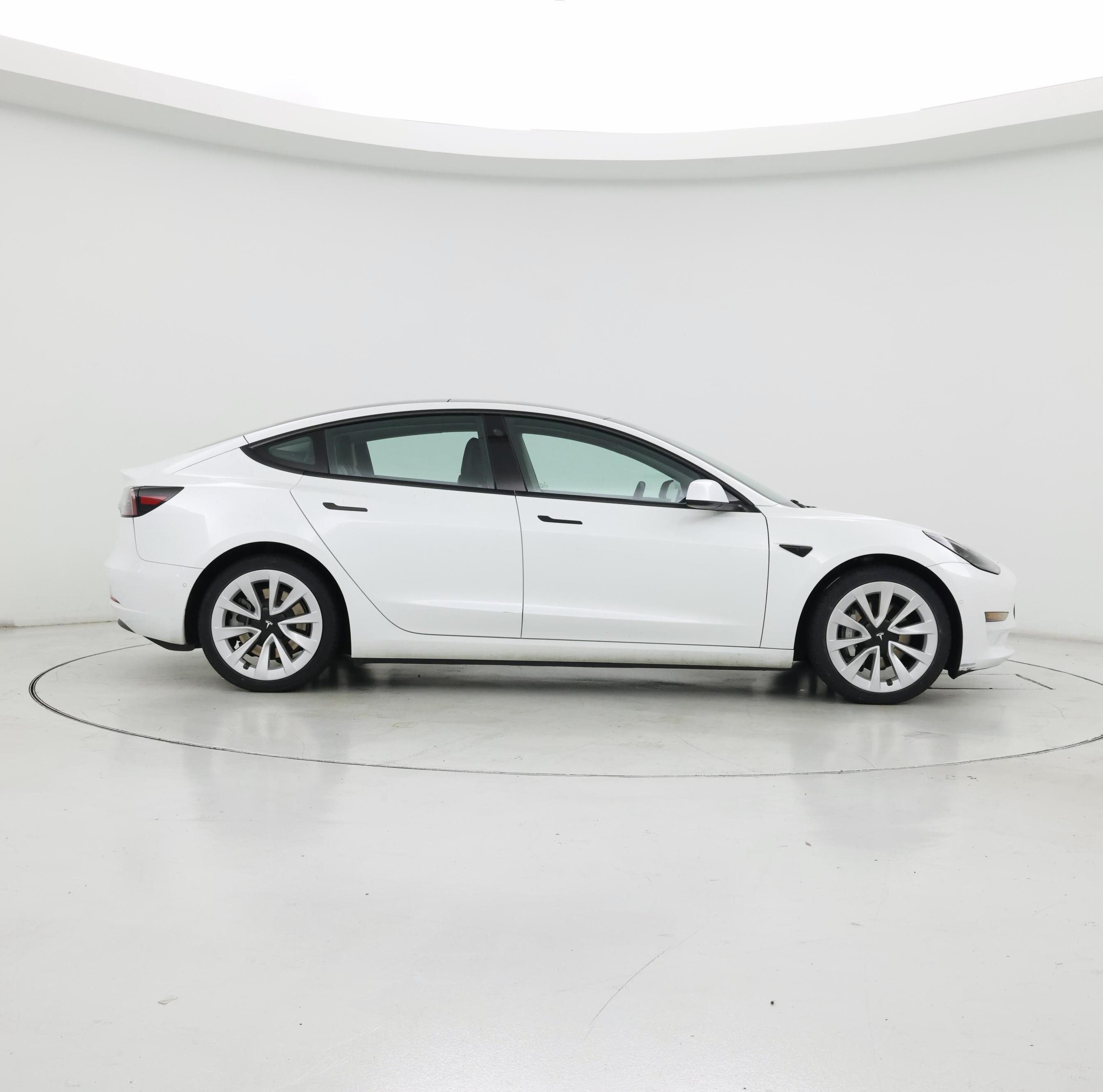 Thumbnail: 2021 Tesla Model 3 - 7