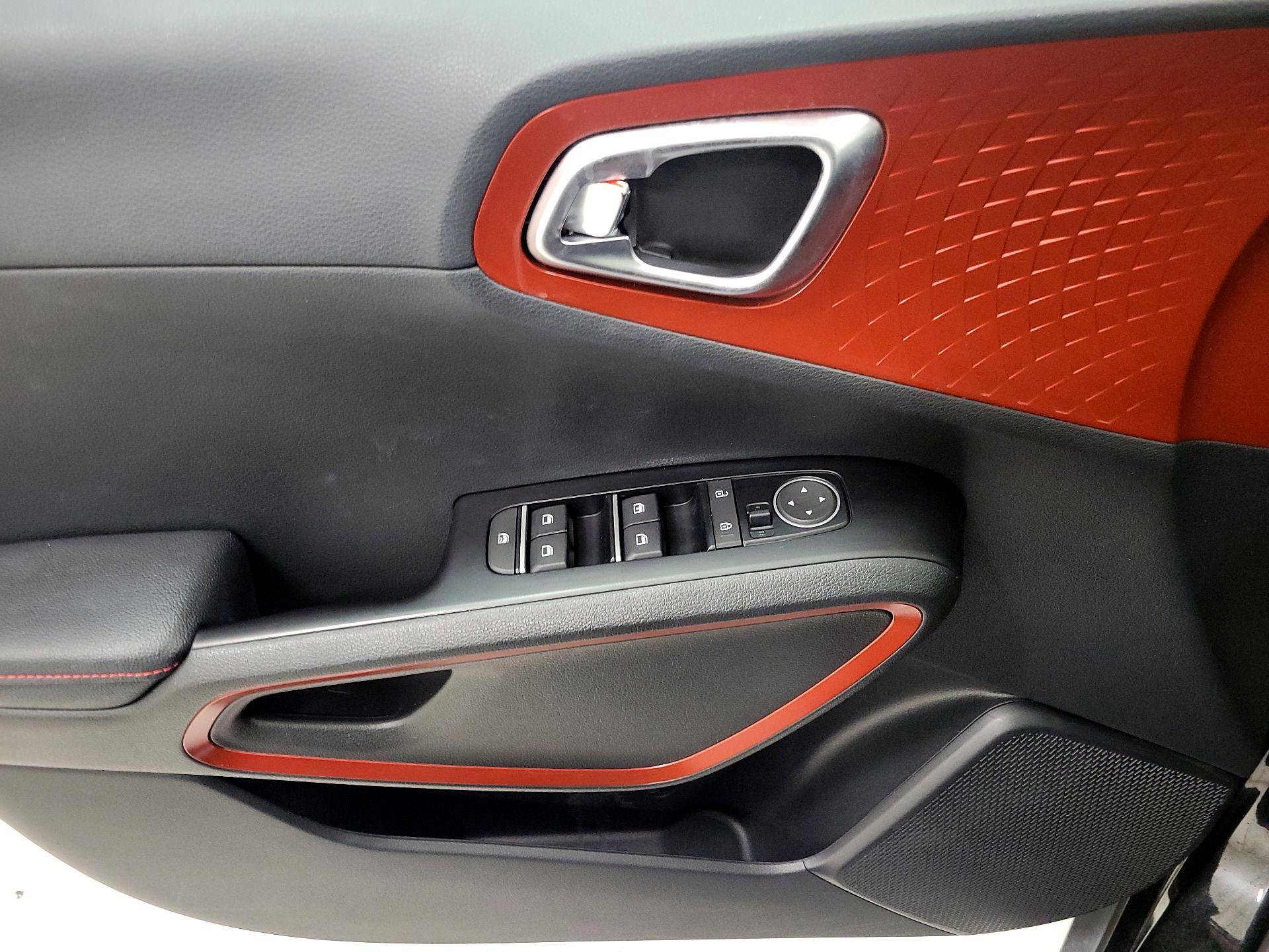 Thumbnail: 2023 Kia Soul - 12