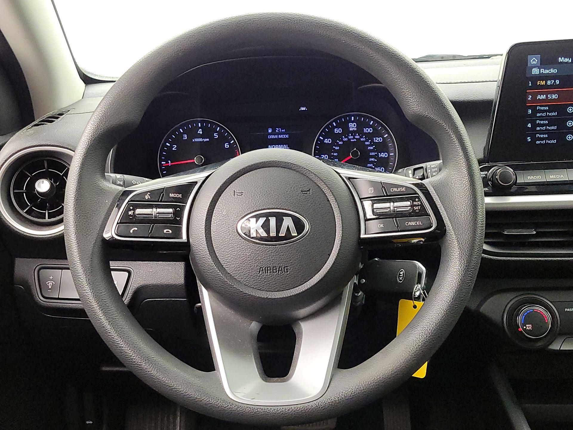 Thumbnail: 2020 Kia Forte - 10