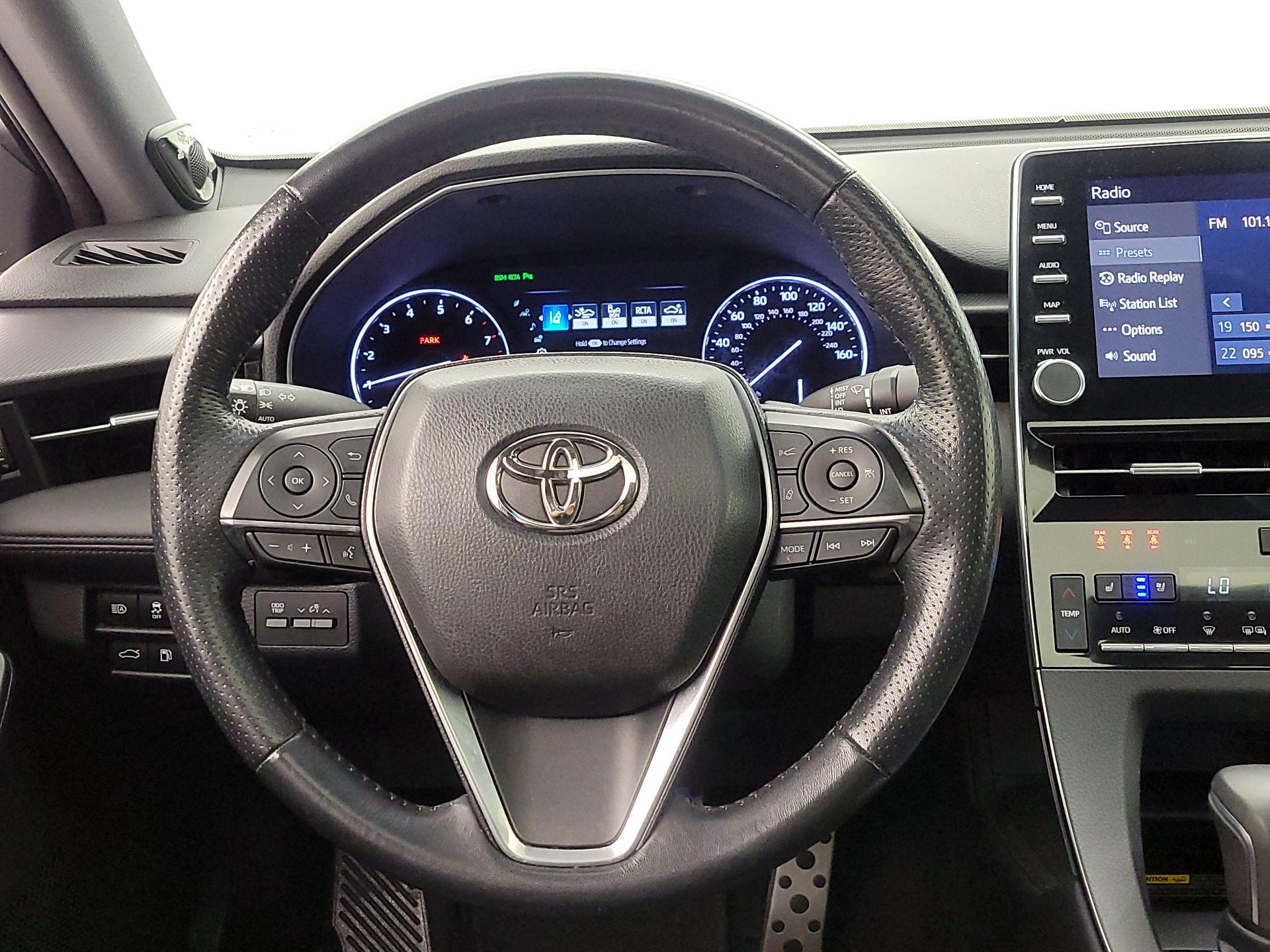 Thumbnail: 2019 Toyota Avalon - 10