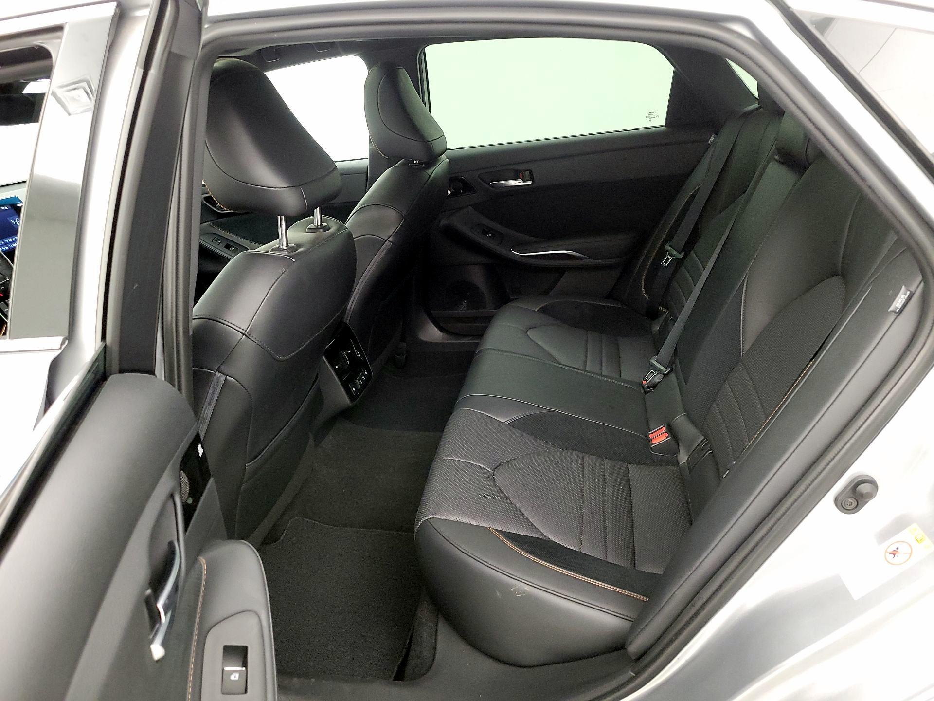 Thumbnail: 2019 Toyota Avalon - 19