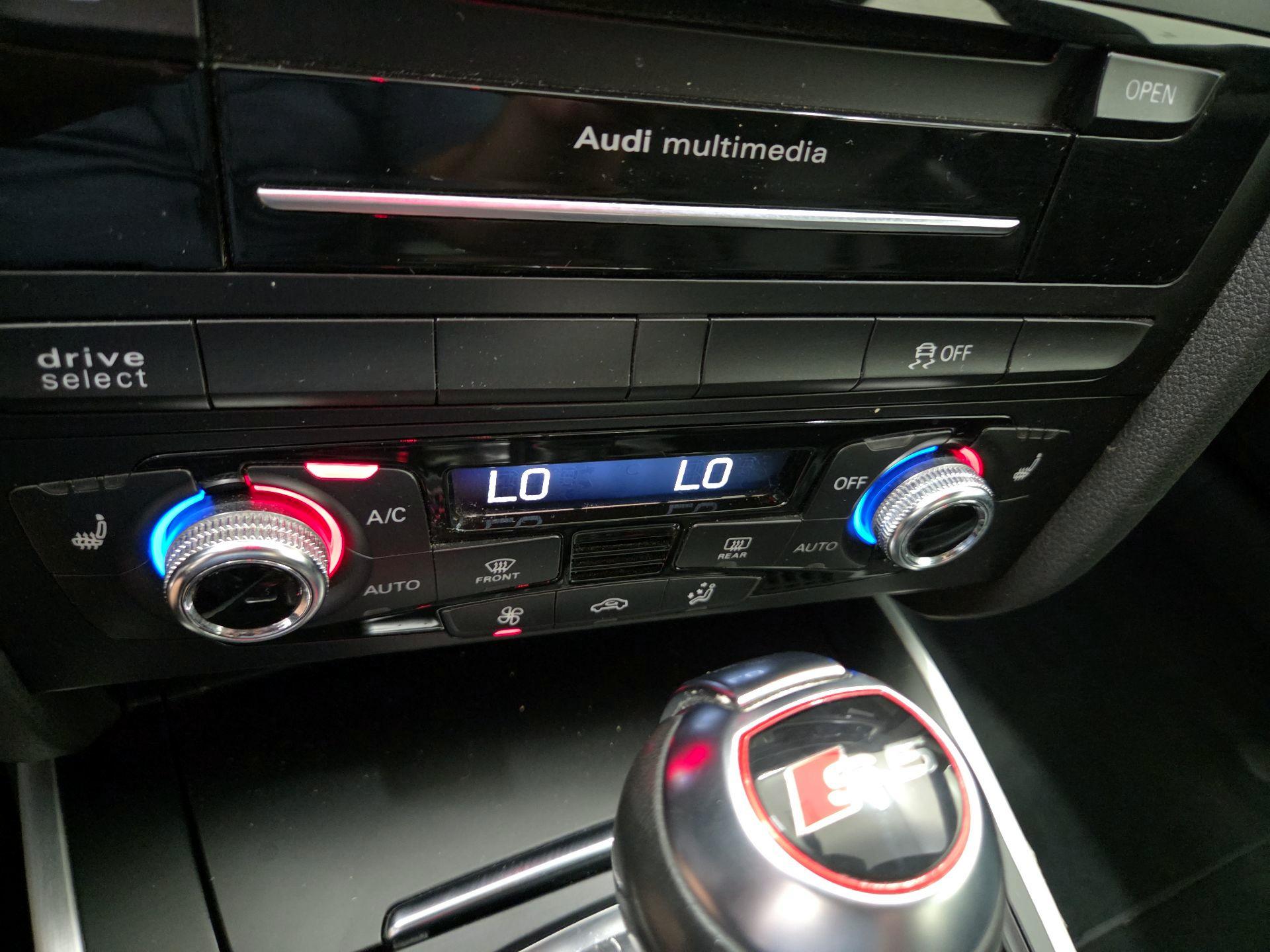 Thumbnail: 2015 Audi S5 - 17