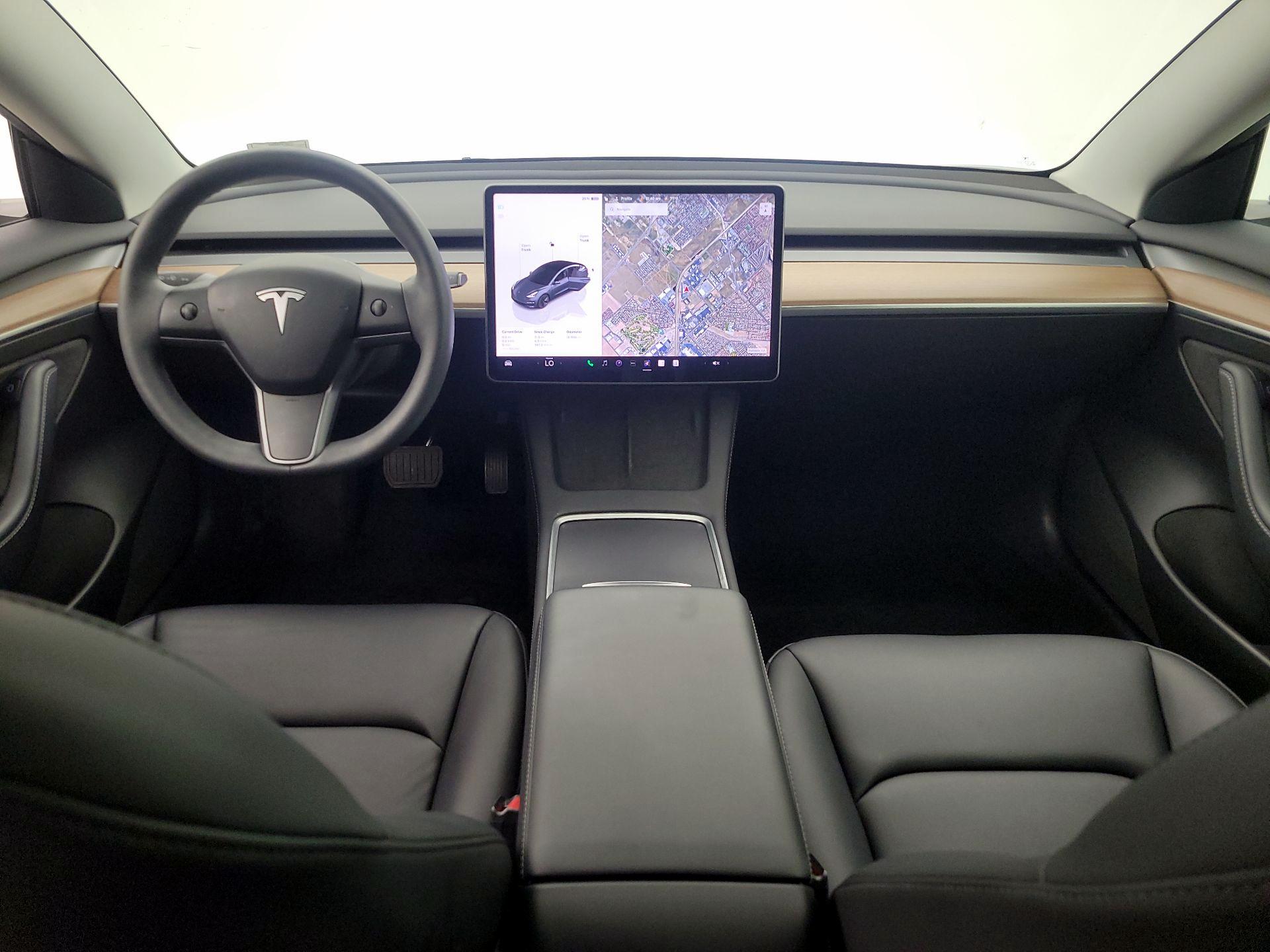 Thumbnail: 2023 Tesla Model 3 - 9