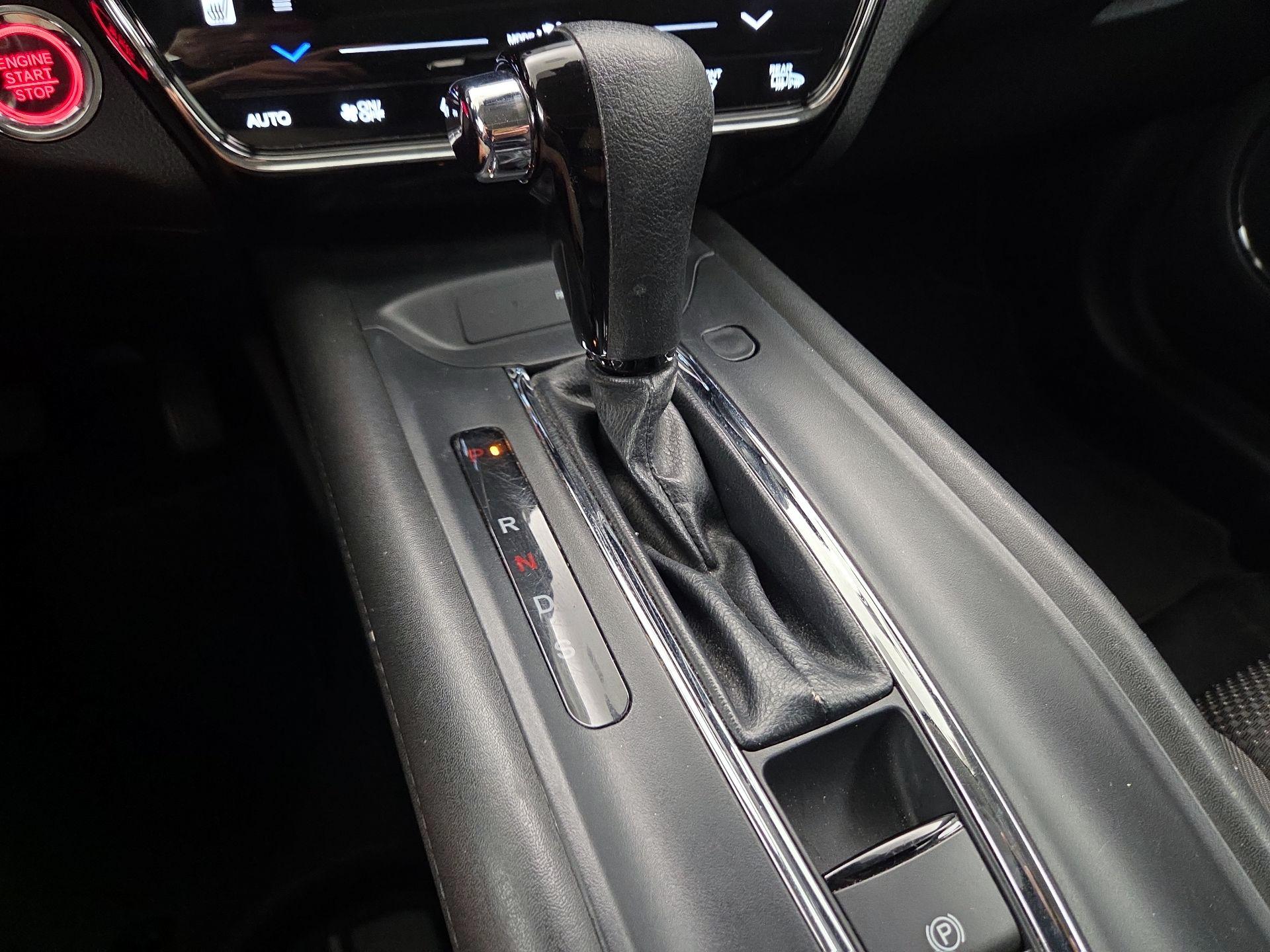 Thumbnail: 2021 Honda HR-V - 17