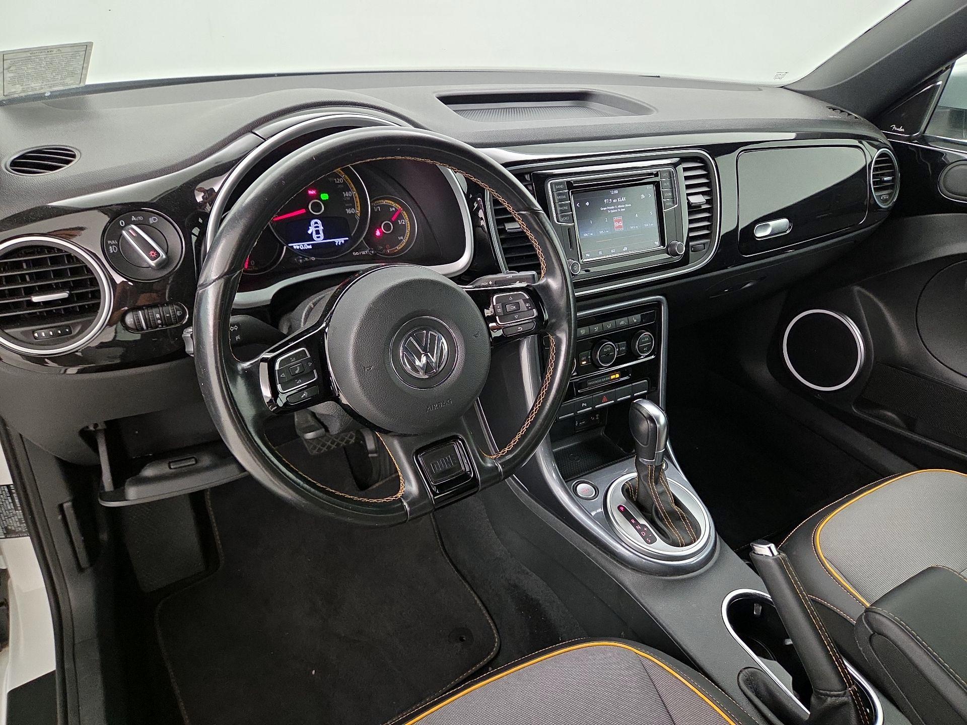 Thumbnail: 2017 Volkswagen Beetle - 9