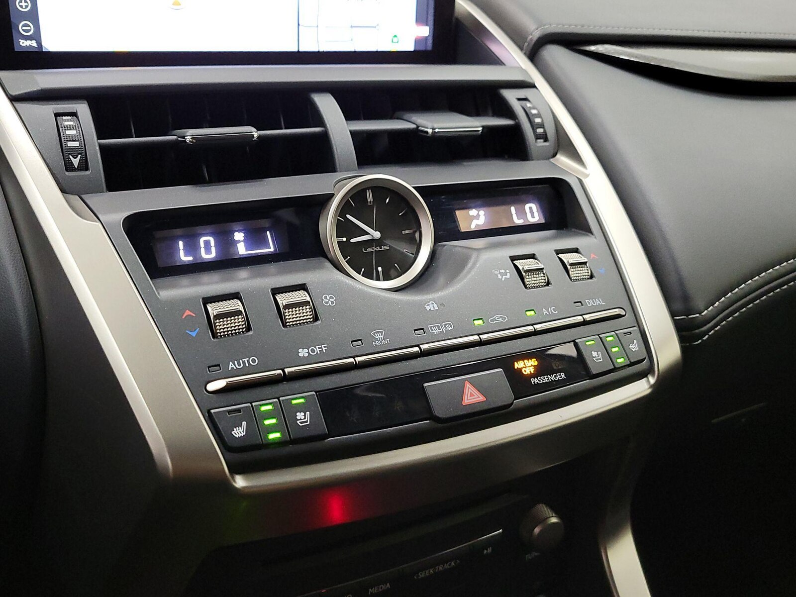 2020 Lexus NX 300 - Photo 18