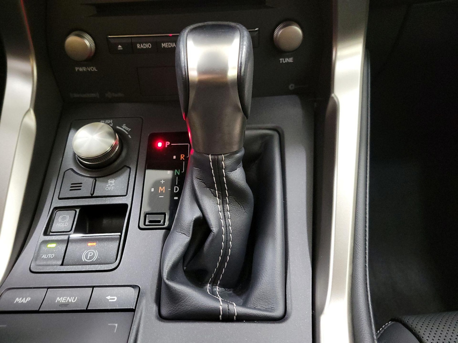 2020 Lexus NX 300 - Photo 19