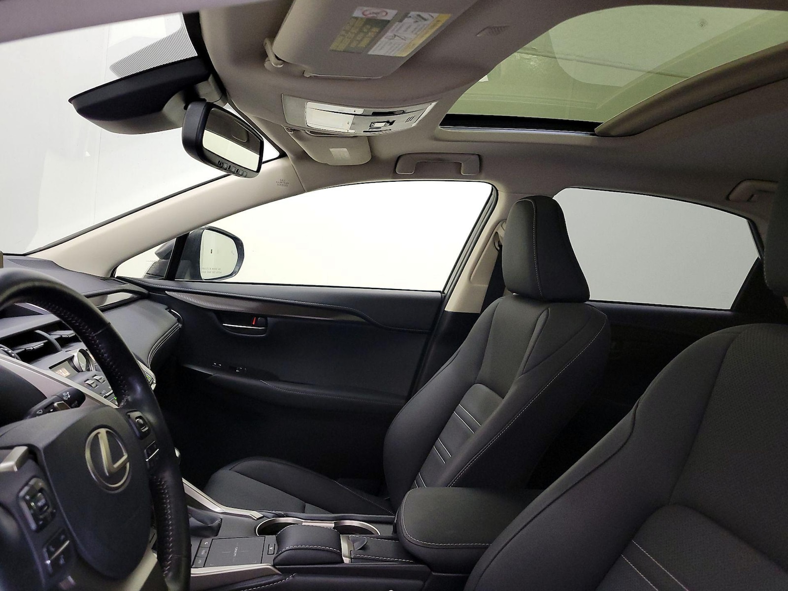 2020 Lexus NX 300 - Photo 21