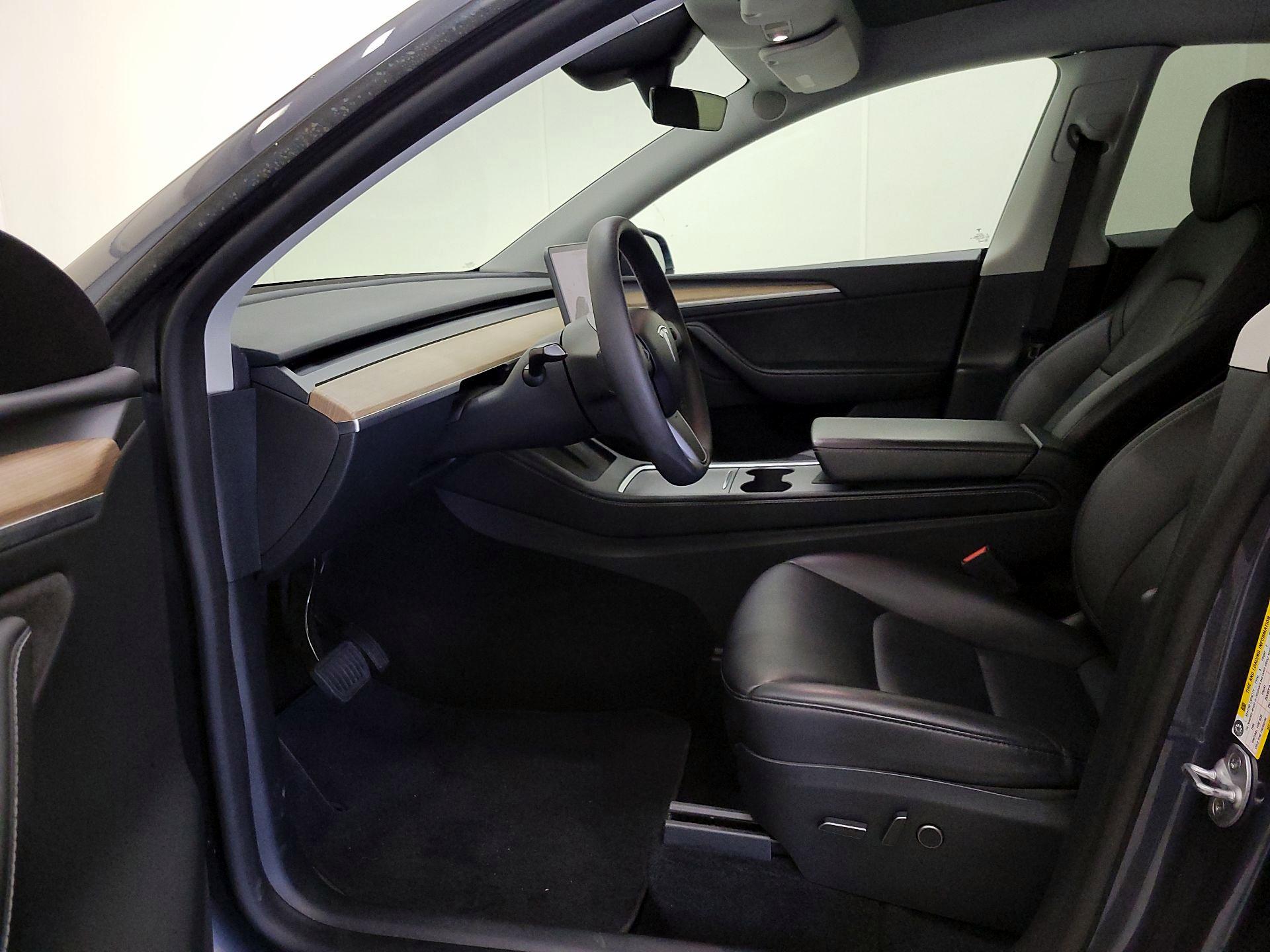 Thumbnail: 2023 Tesla Model Y - 11