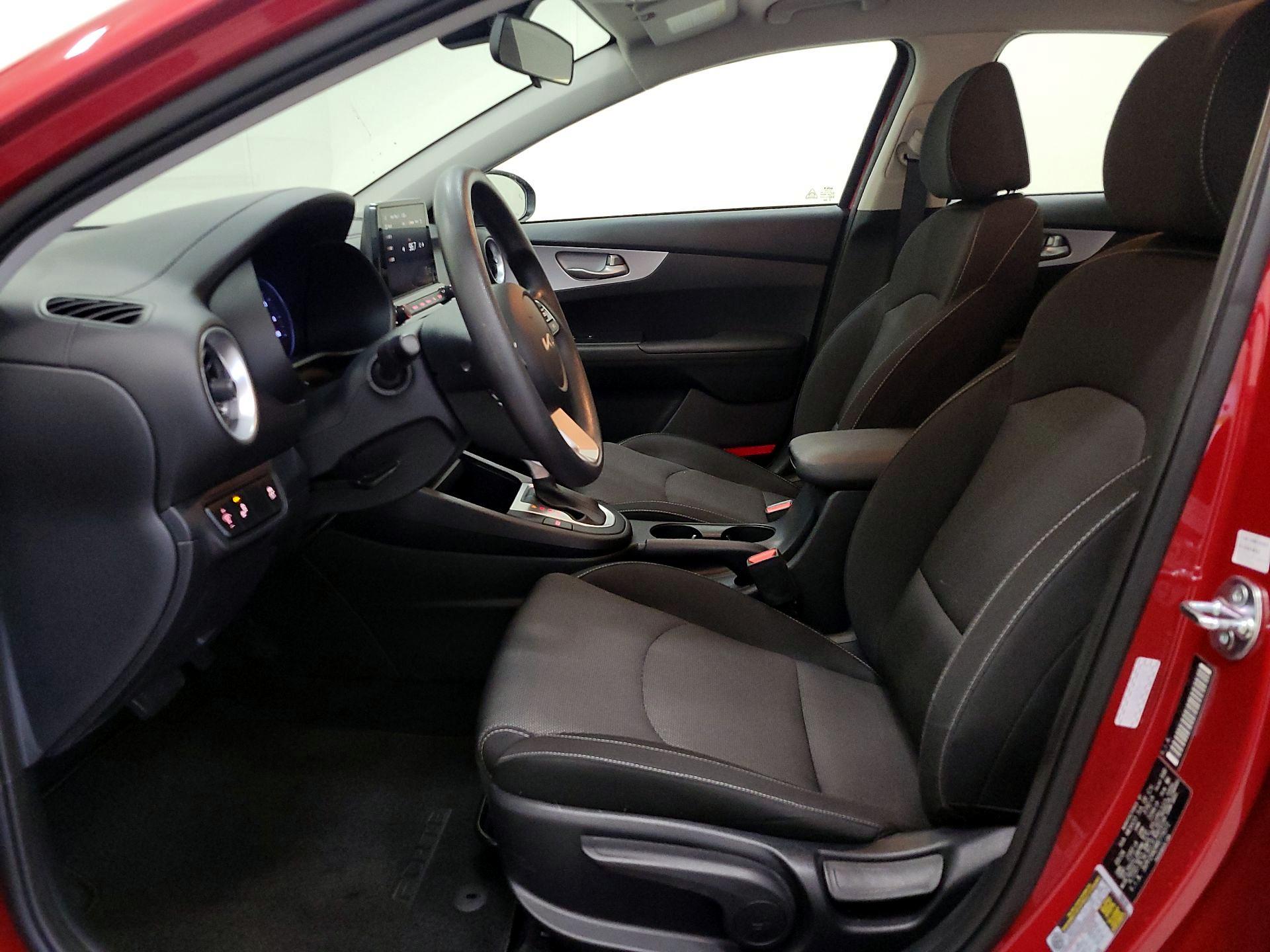 Thumbnail: 2024 Kia Forte - 11