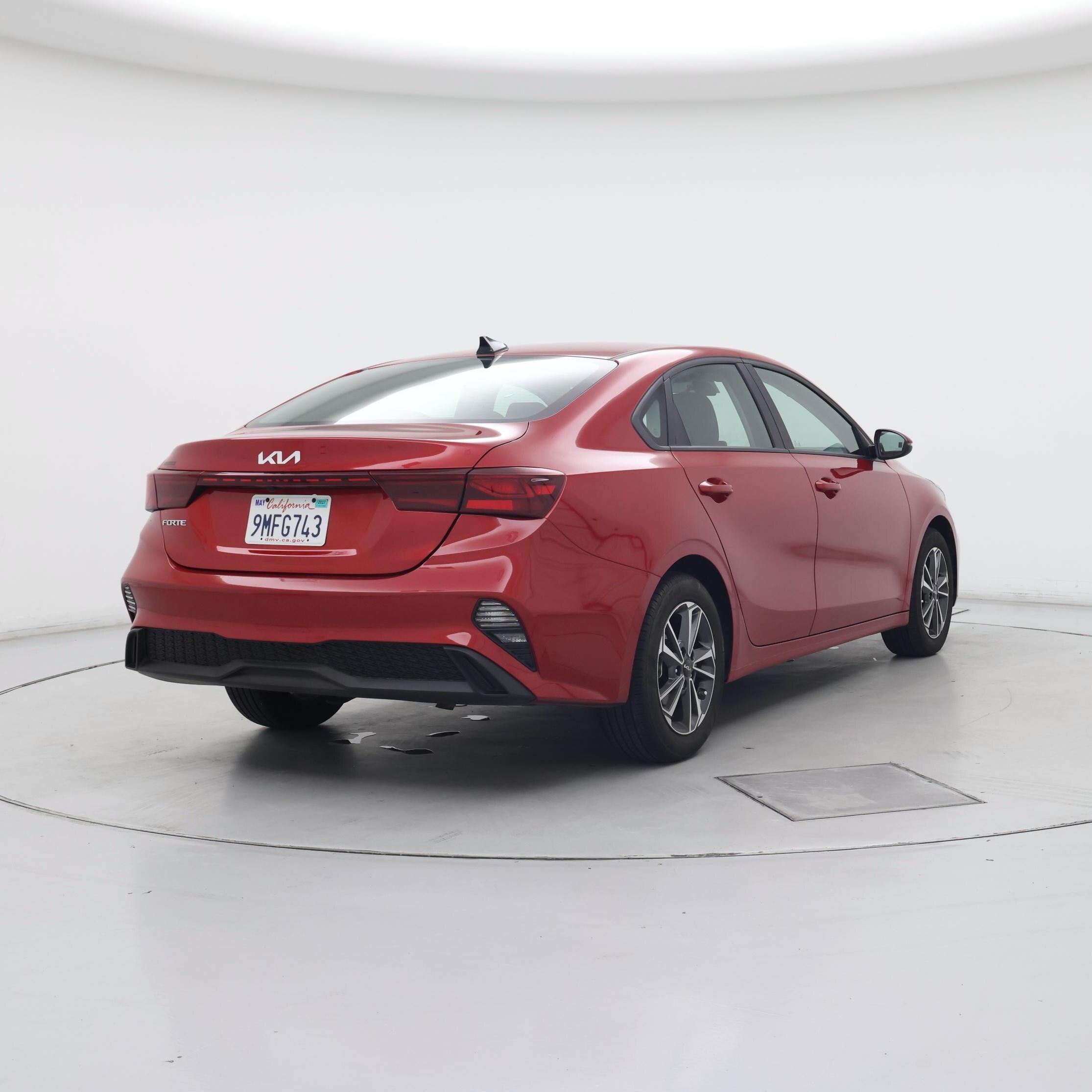 Thumbnail: 2024 Kia Forte - 8