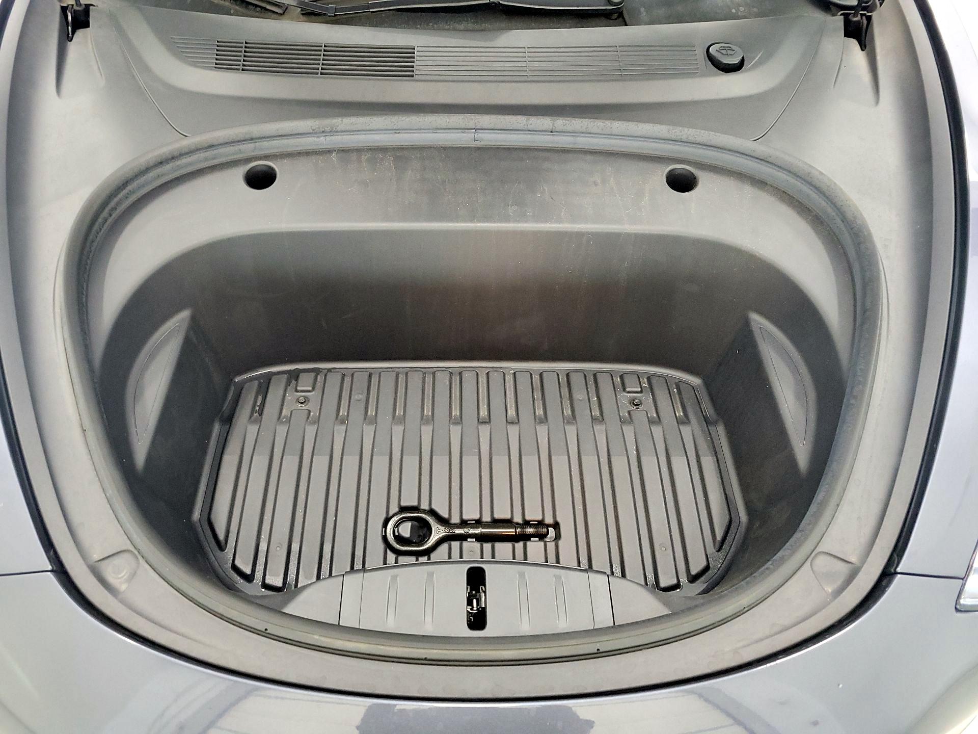 Thumbnail: 2023 Tesla Model 3 - 20